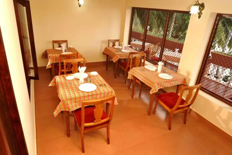 Restaurant/places to eat in Vijaya Varma Beach Resort