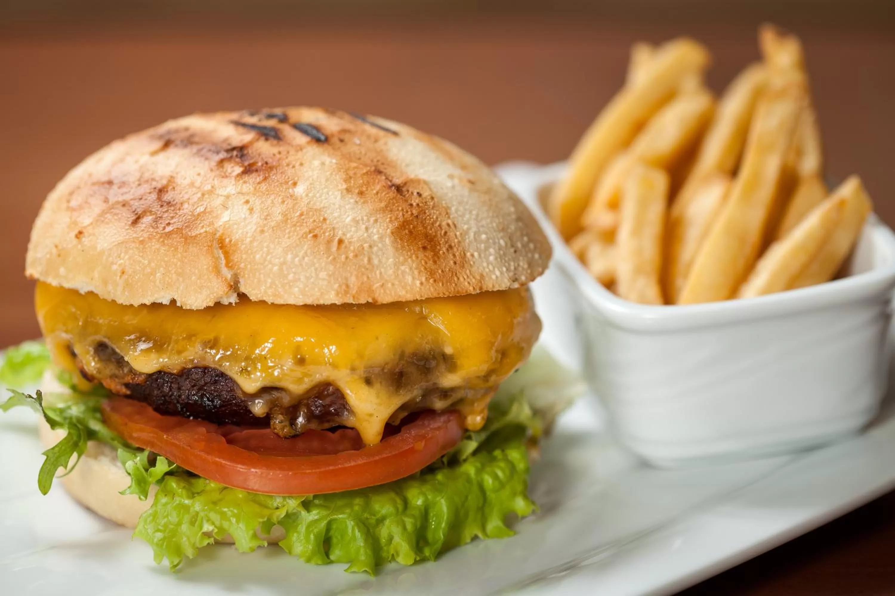 Meals in Ramada by Wyndham Macae Hotel & Suites