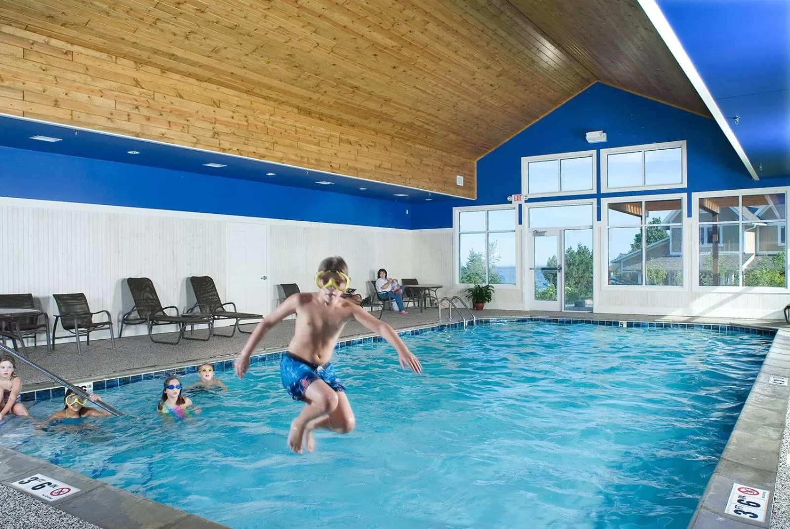 Property building in Larsmont Cottages