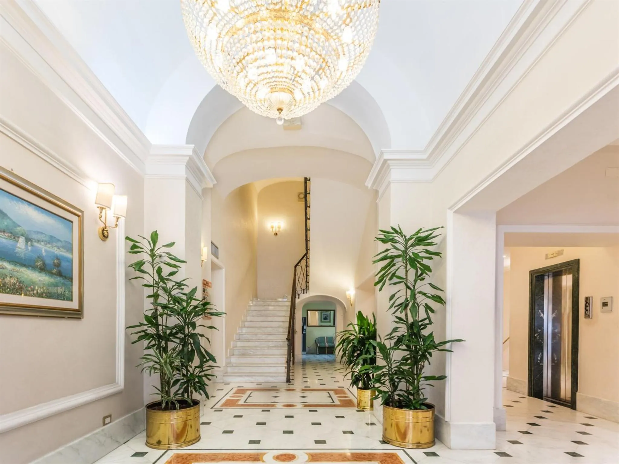 Lobby or reception in Raeli Hotel Floridia