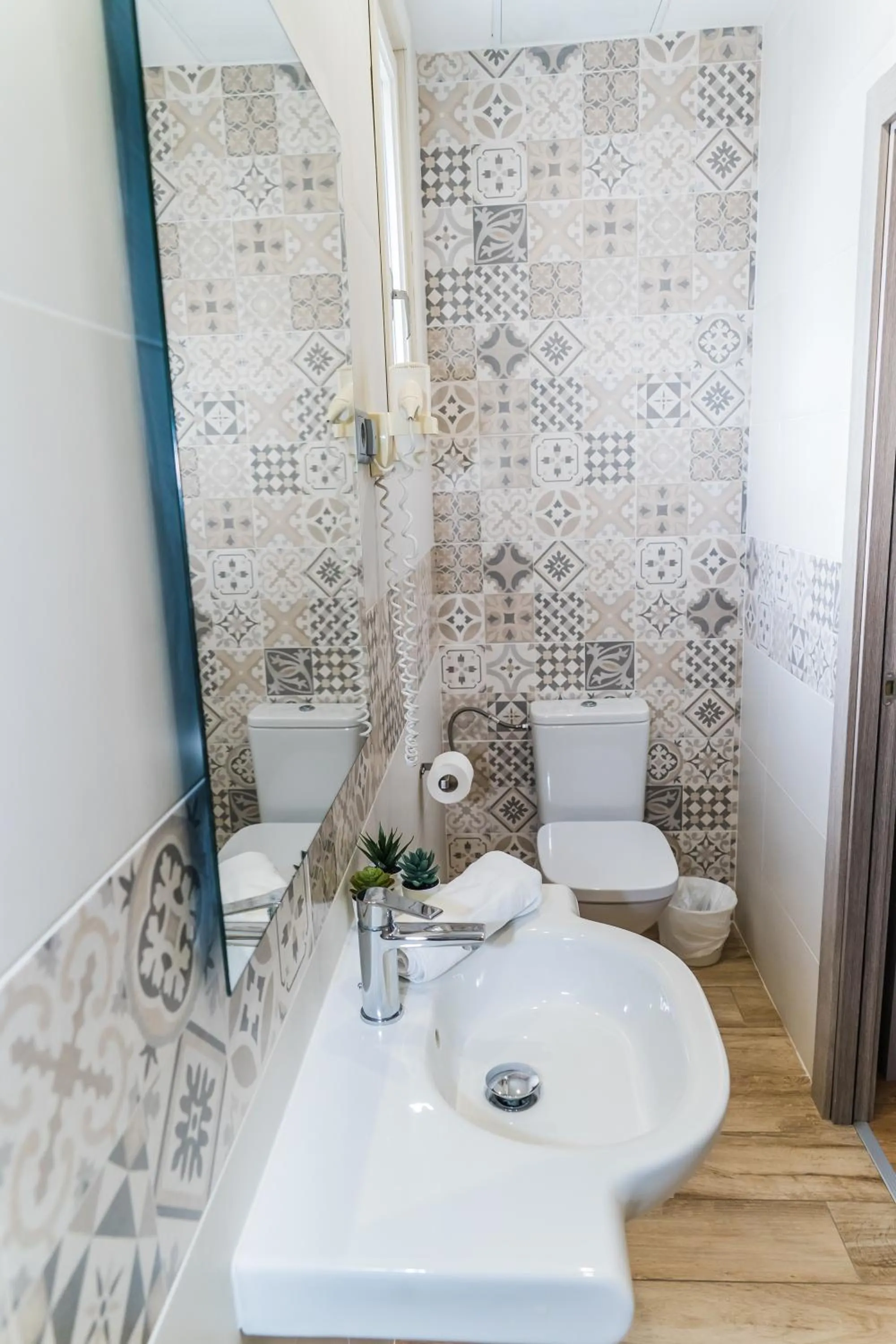 Bathroom in Hotel Planas