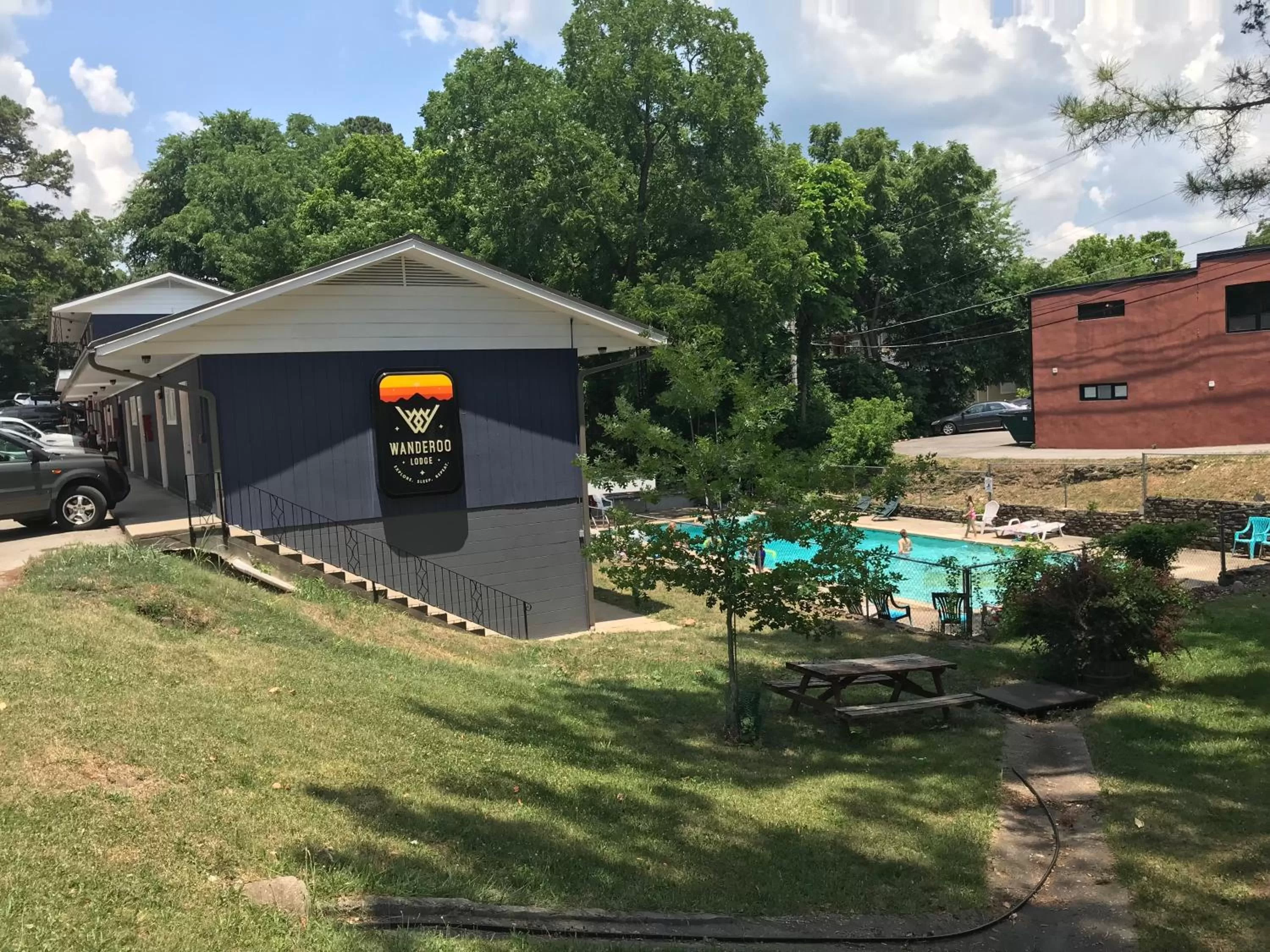 Area and facilities in The Wanderoo Lodge