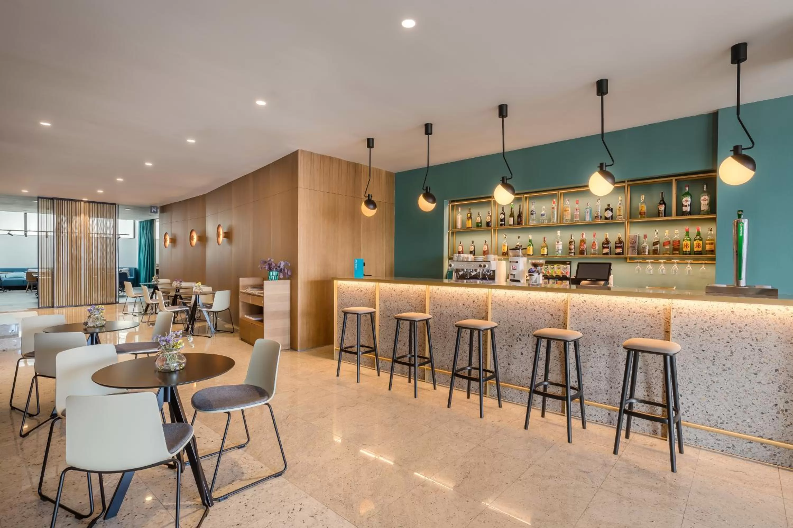 Lounge or bar in Occidental Vigo