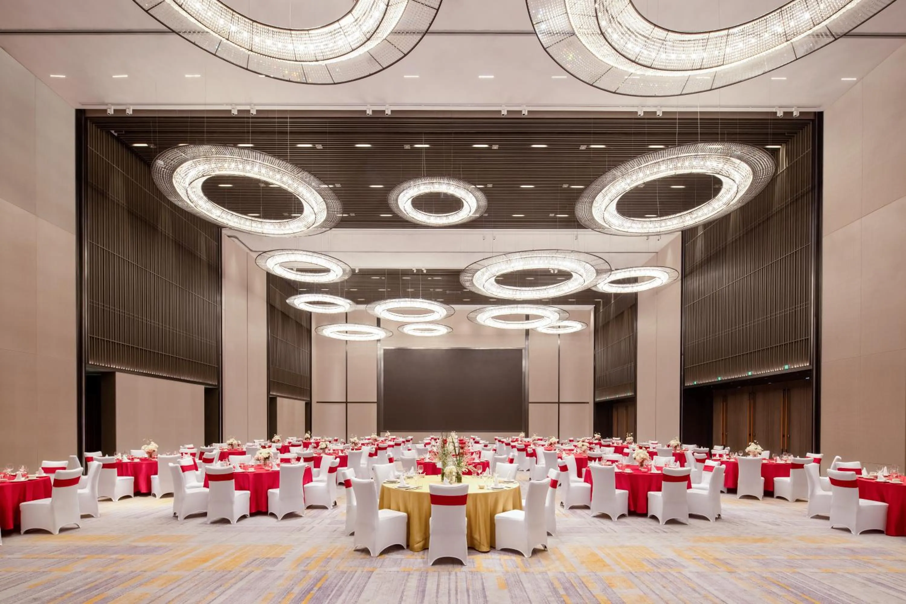 Business facilities in Crowne Plaza Qingdao Jinshui by IHG