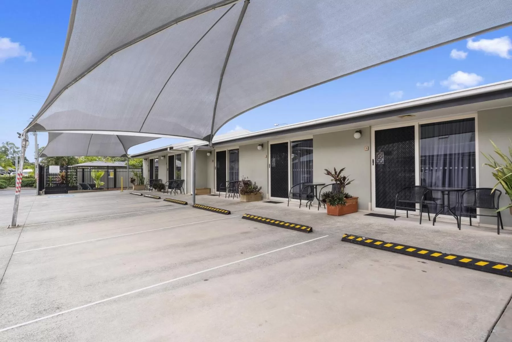 Parking in Caboolture Central Motor Inn, Sure Stay Collection by BW