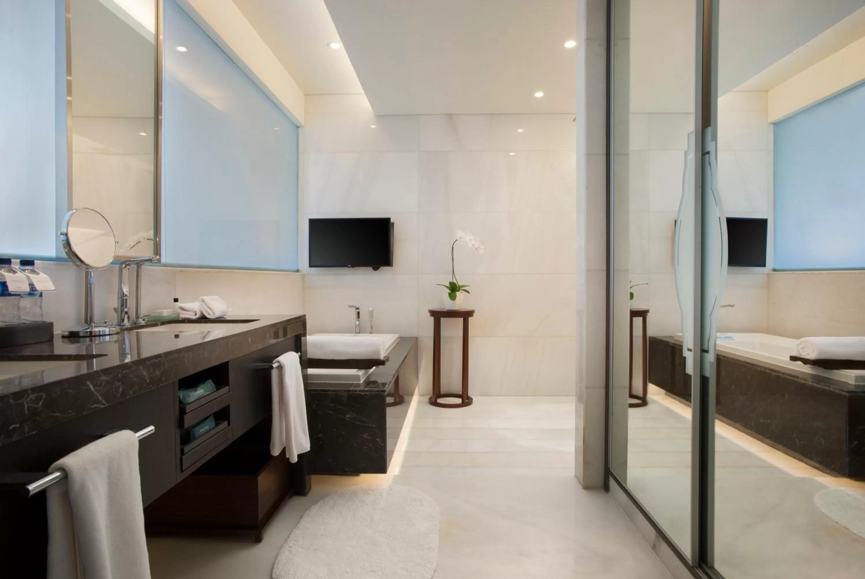 Bathroom, Bed in The Anvaya Beach Resort Bali