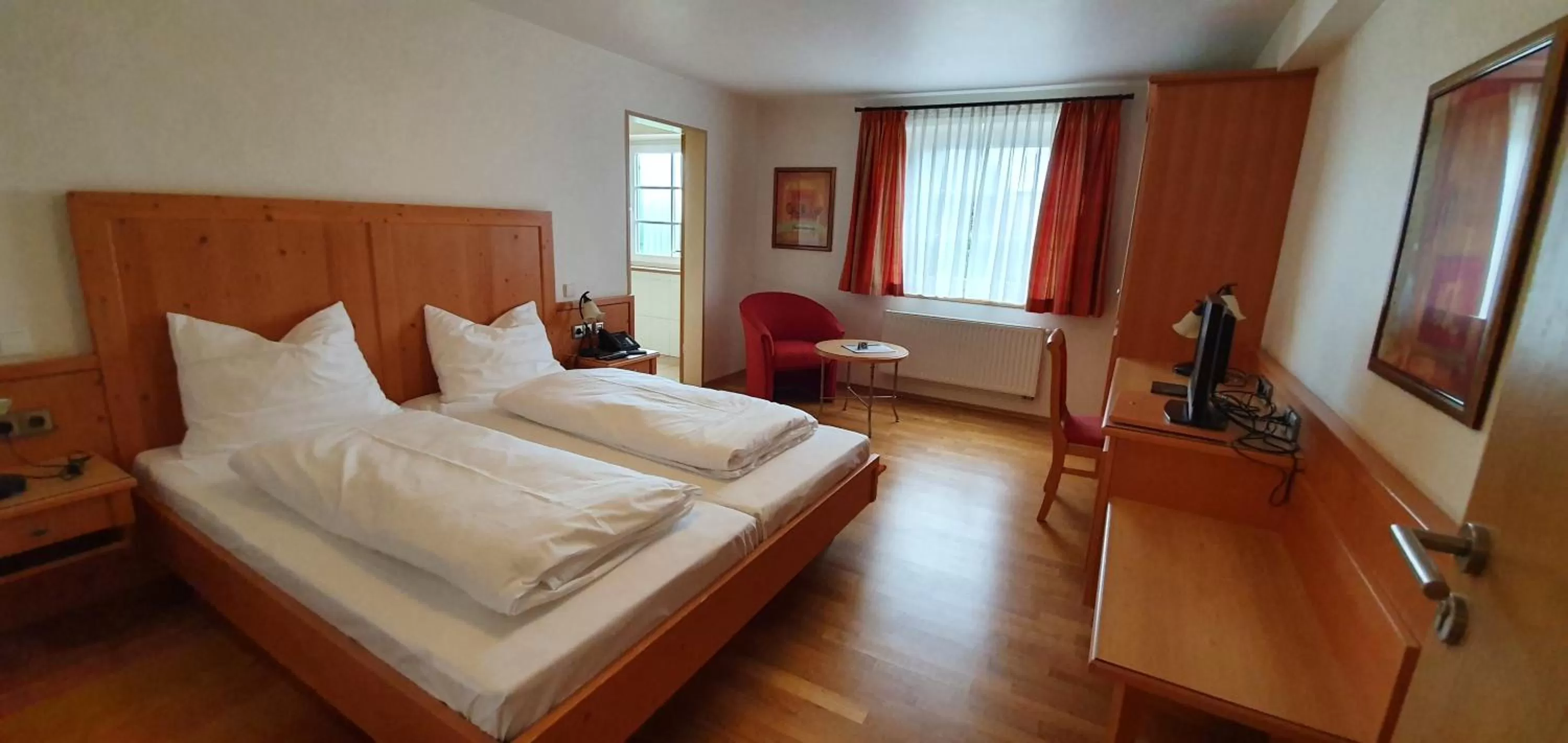 Photo of the whole room, Bed in Landgasthof Krone