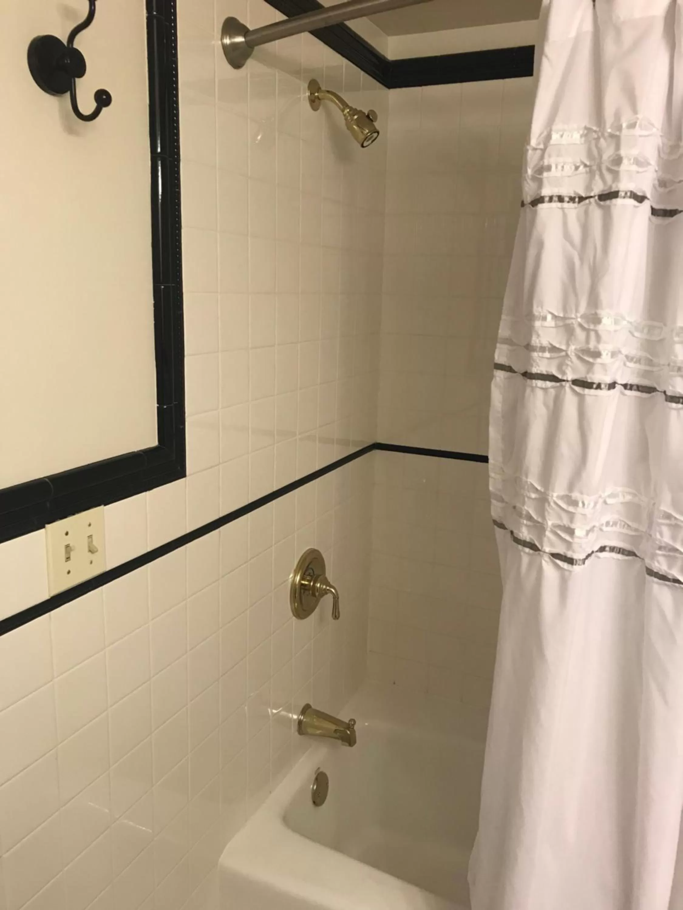 Shower in Elaine's Cape May Boutique Hotel