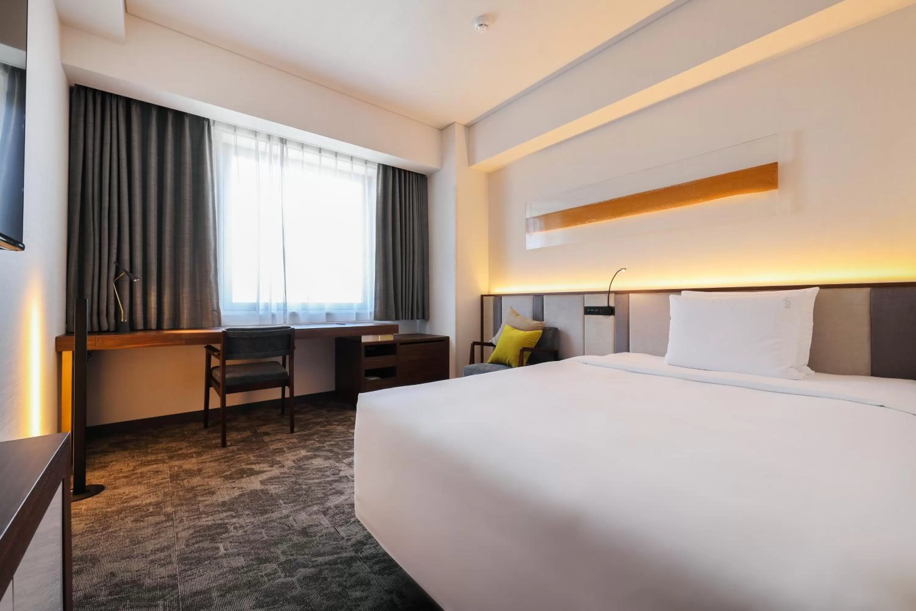 Standard Double Room - single occupancy - High Floor/Non-Smoking in ANA Holiday Inn Sendai by IHG