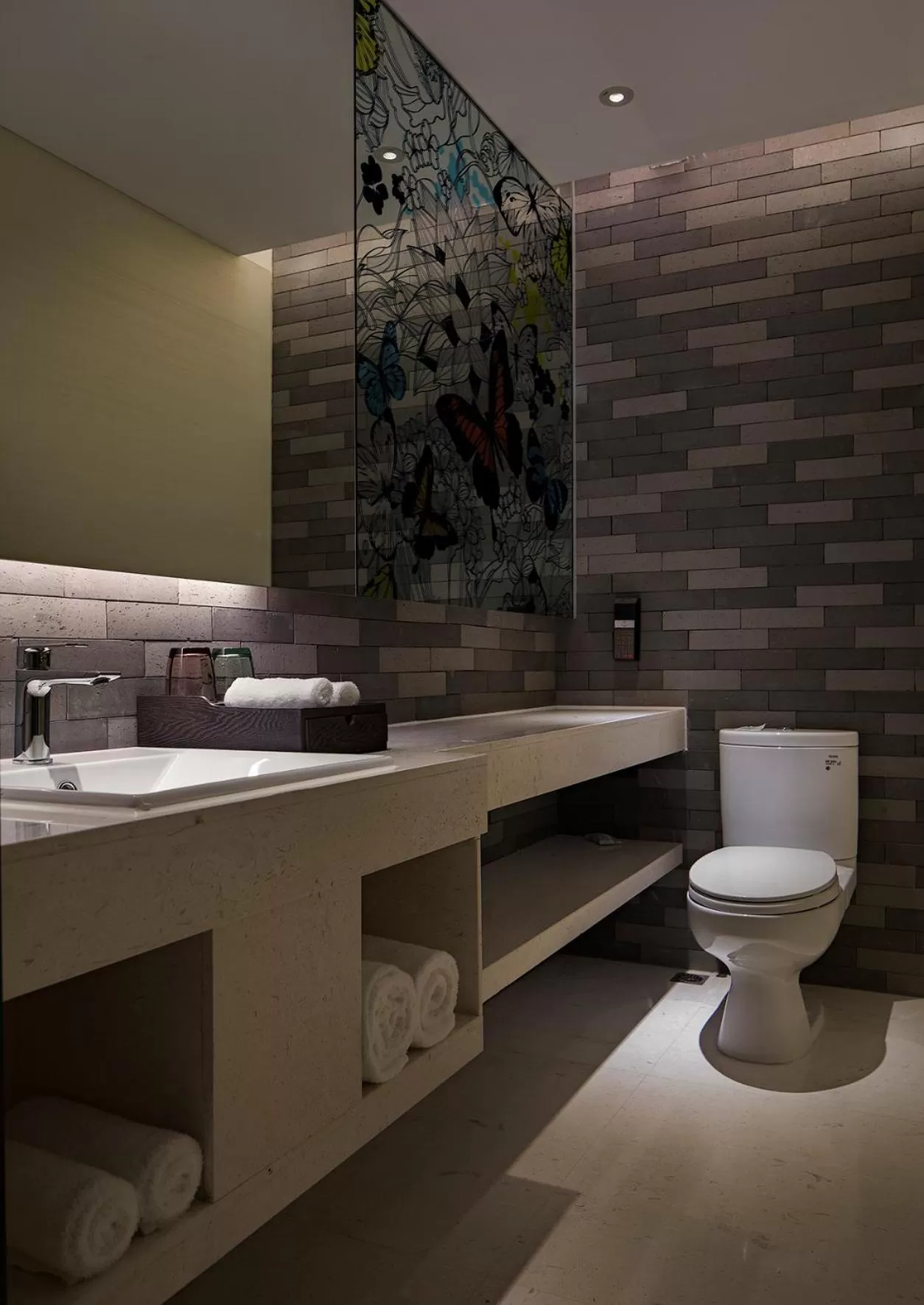 Shower in Paco Hotel GuangZhou Zoo Metro Branch