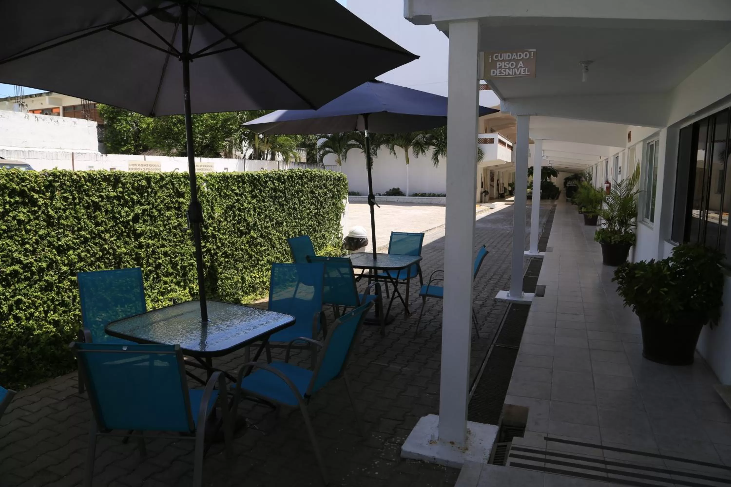 Facade/entrance in Hotel Casa Blanca