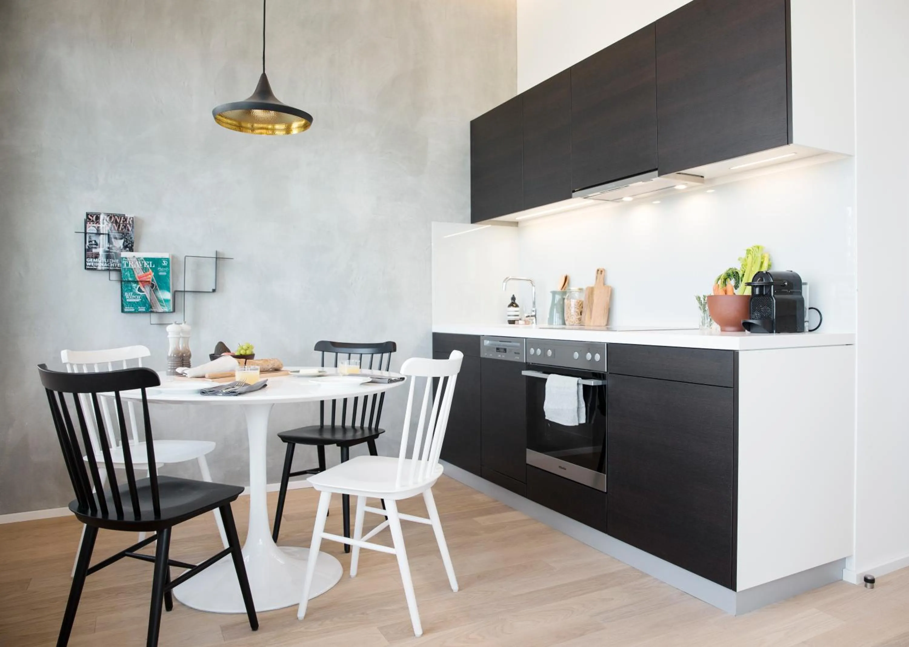 Kitchen or kitchenette in PhilsPlace Full-Service Apartments Vienna