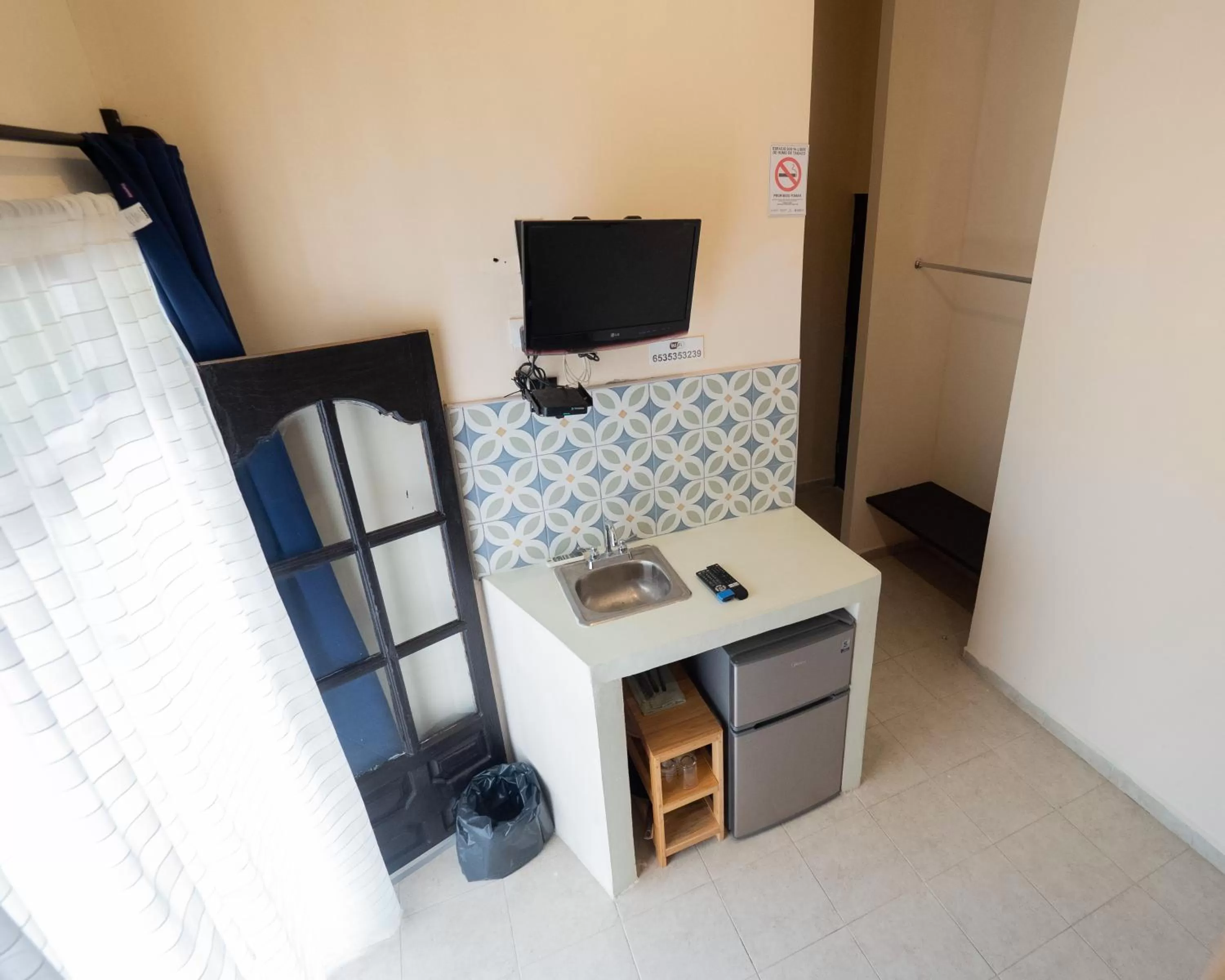 TV/Entertainment Center in Nido Colibrí - Zona Remate de Paseo Montejo