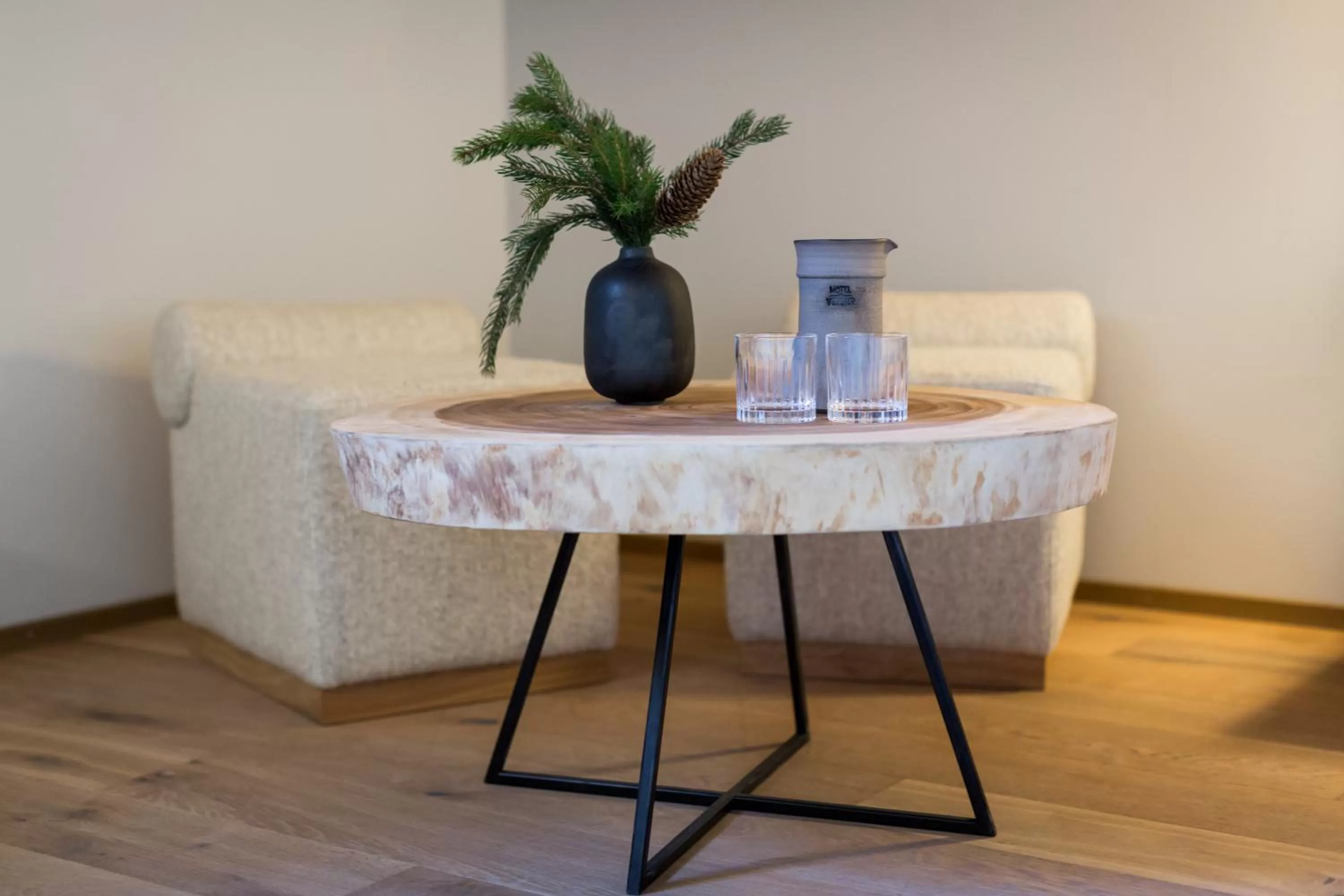 Seating area in Hôtel de Verbier SUP