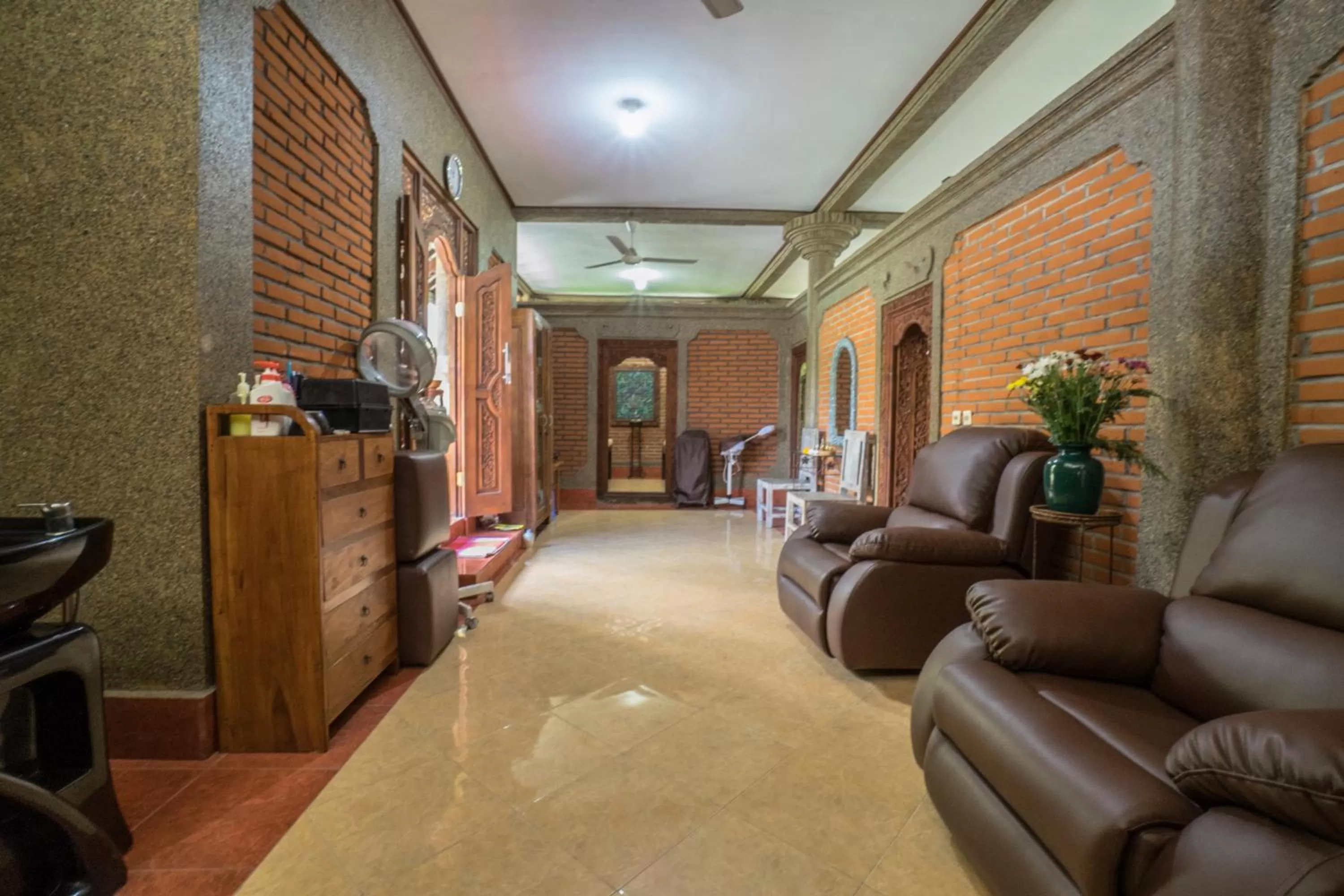 Massage in Cendana Resort & Spa by Mahaputra