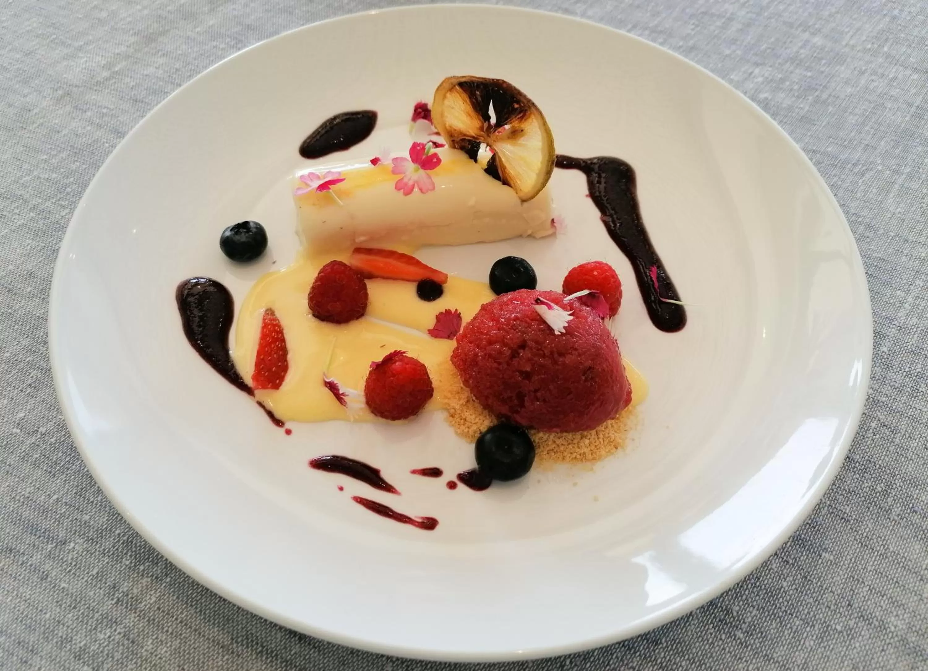 Food in Endless Horizons Boutique Hotel