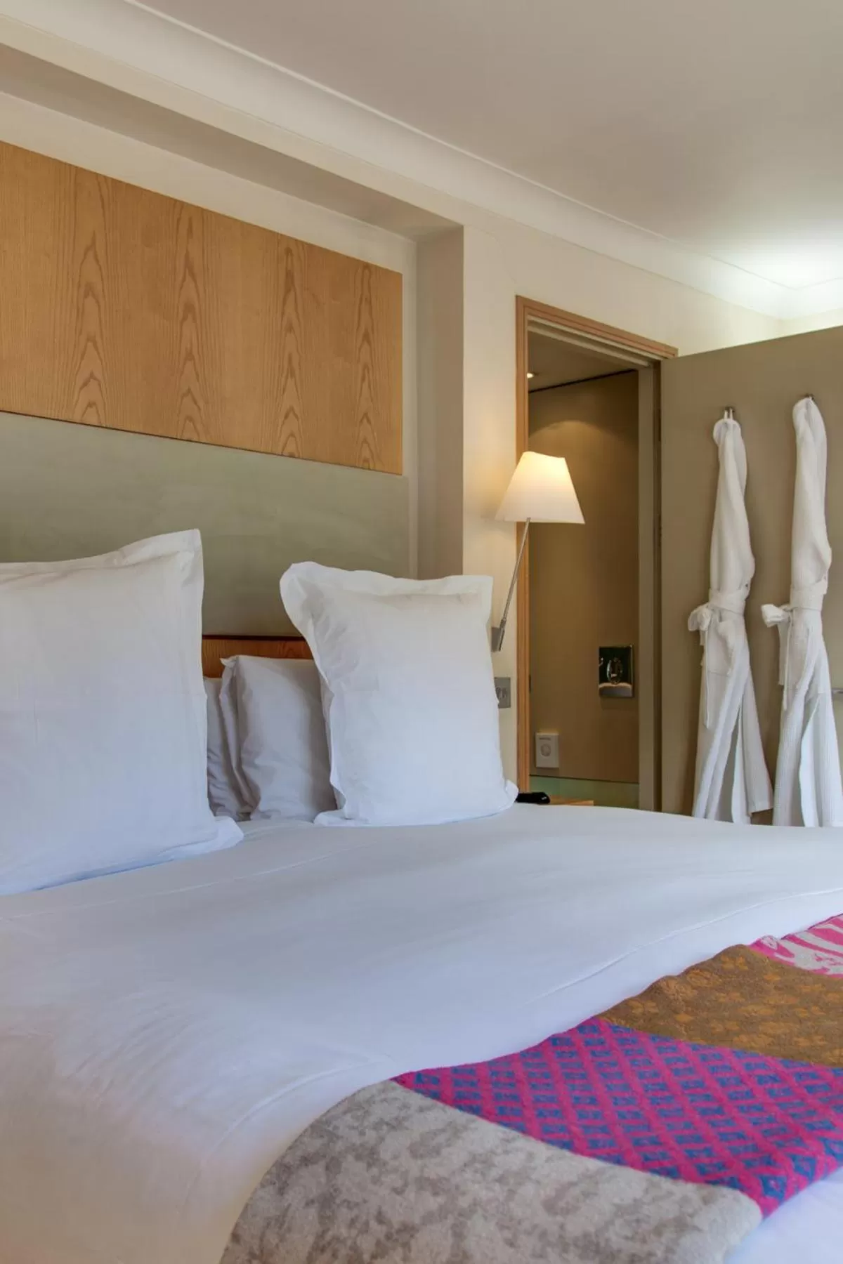 Bedroom, Bed in Sydney House Chelsea