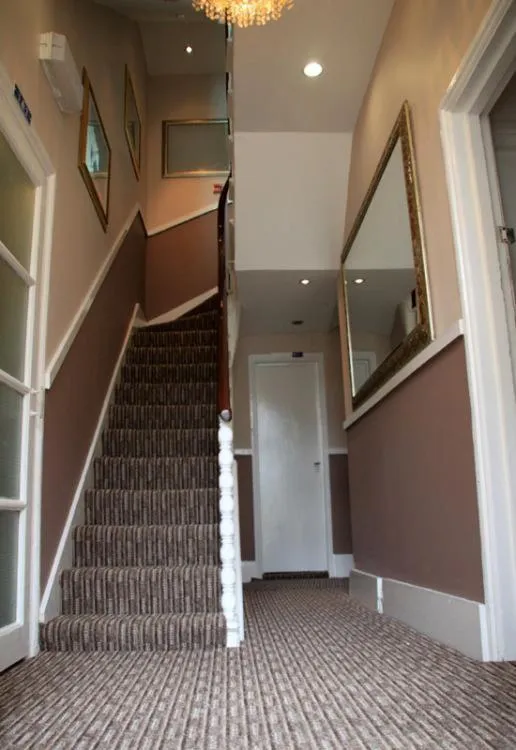 Lobby or reception in The Grapevine Hotel