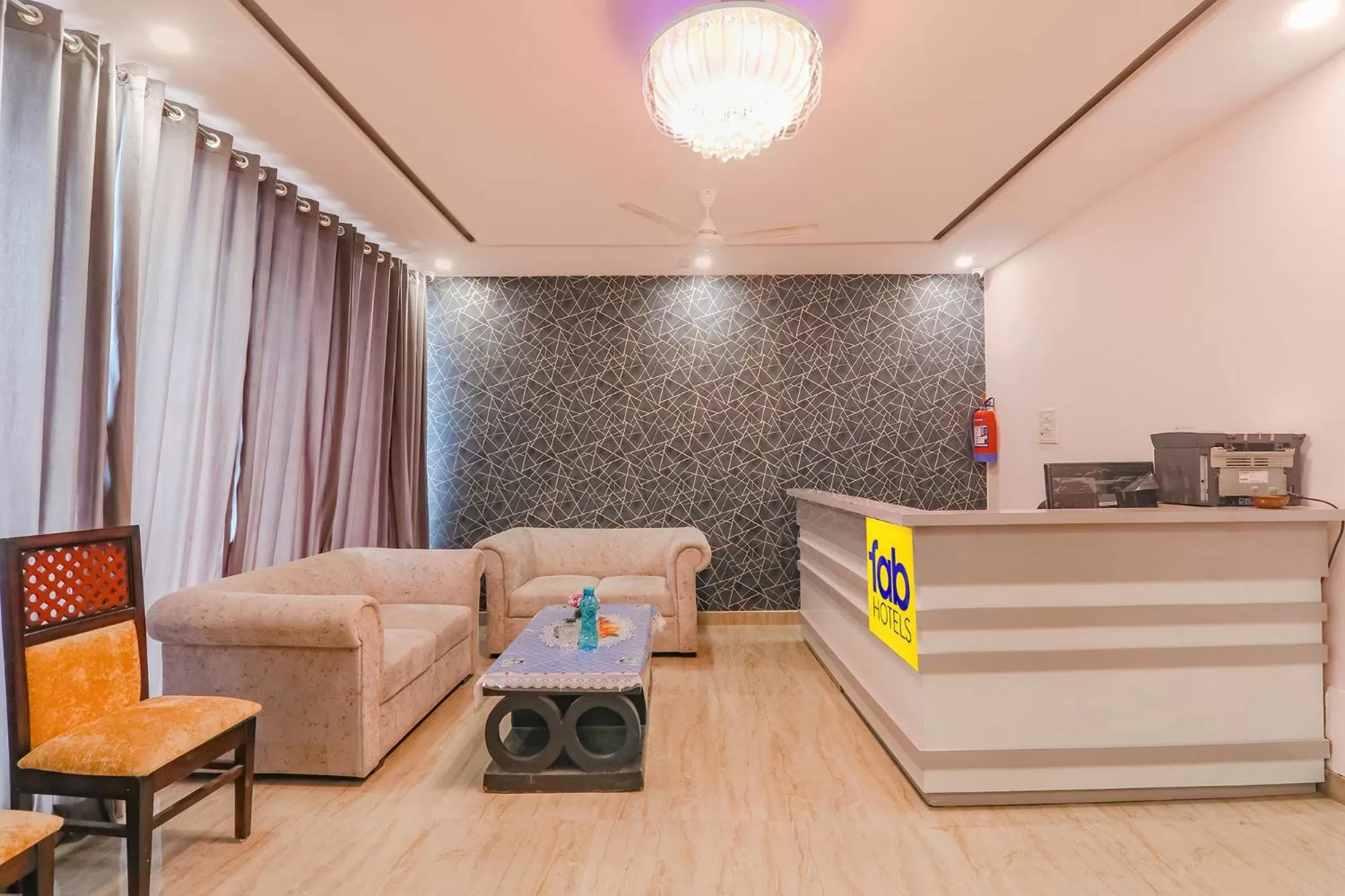 Seating area, Lobby/Reception in FabHotel Silver Stone Inn