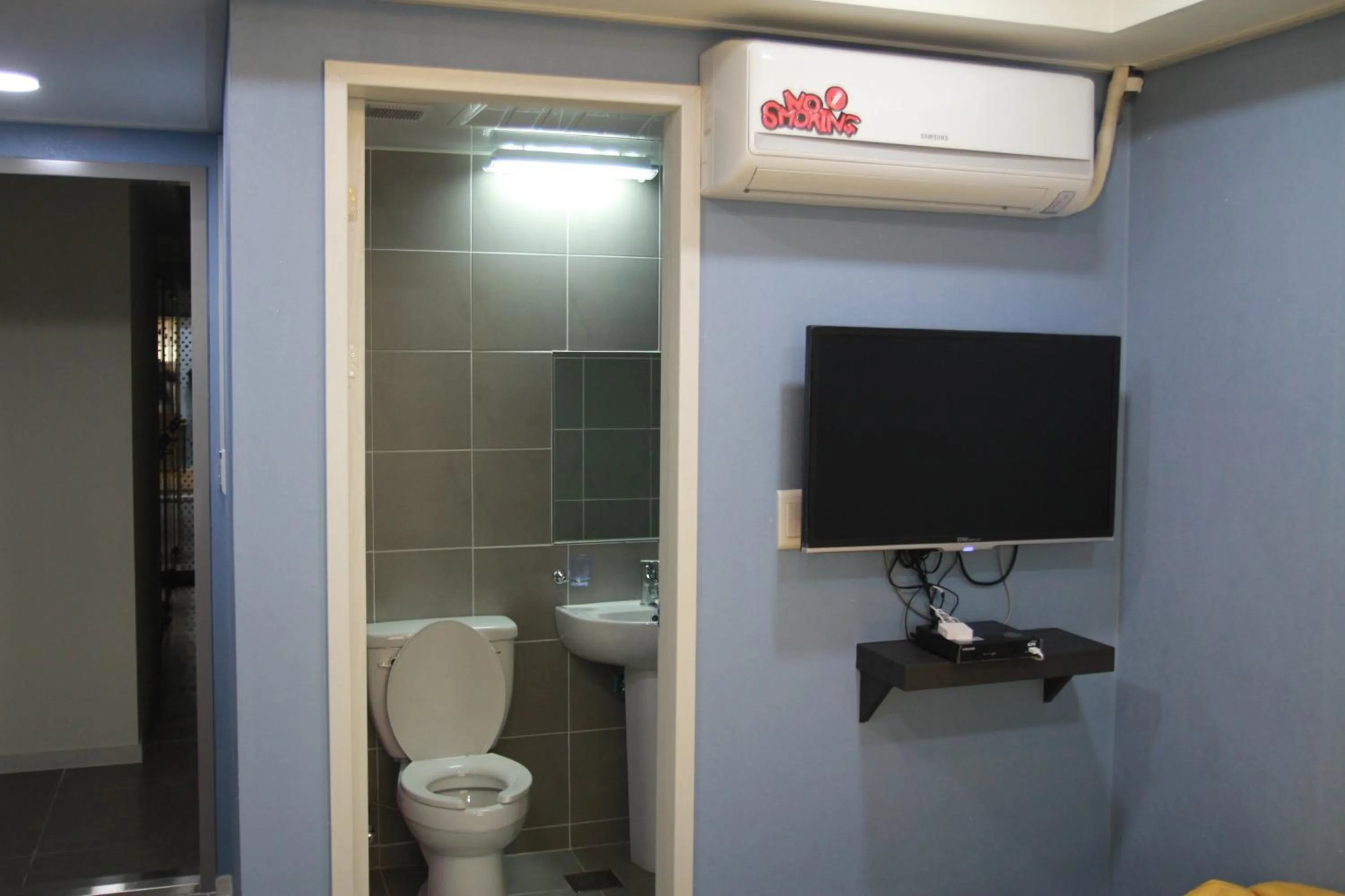 Twin Room in Red Guesthouse