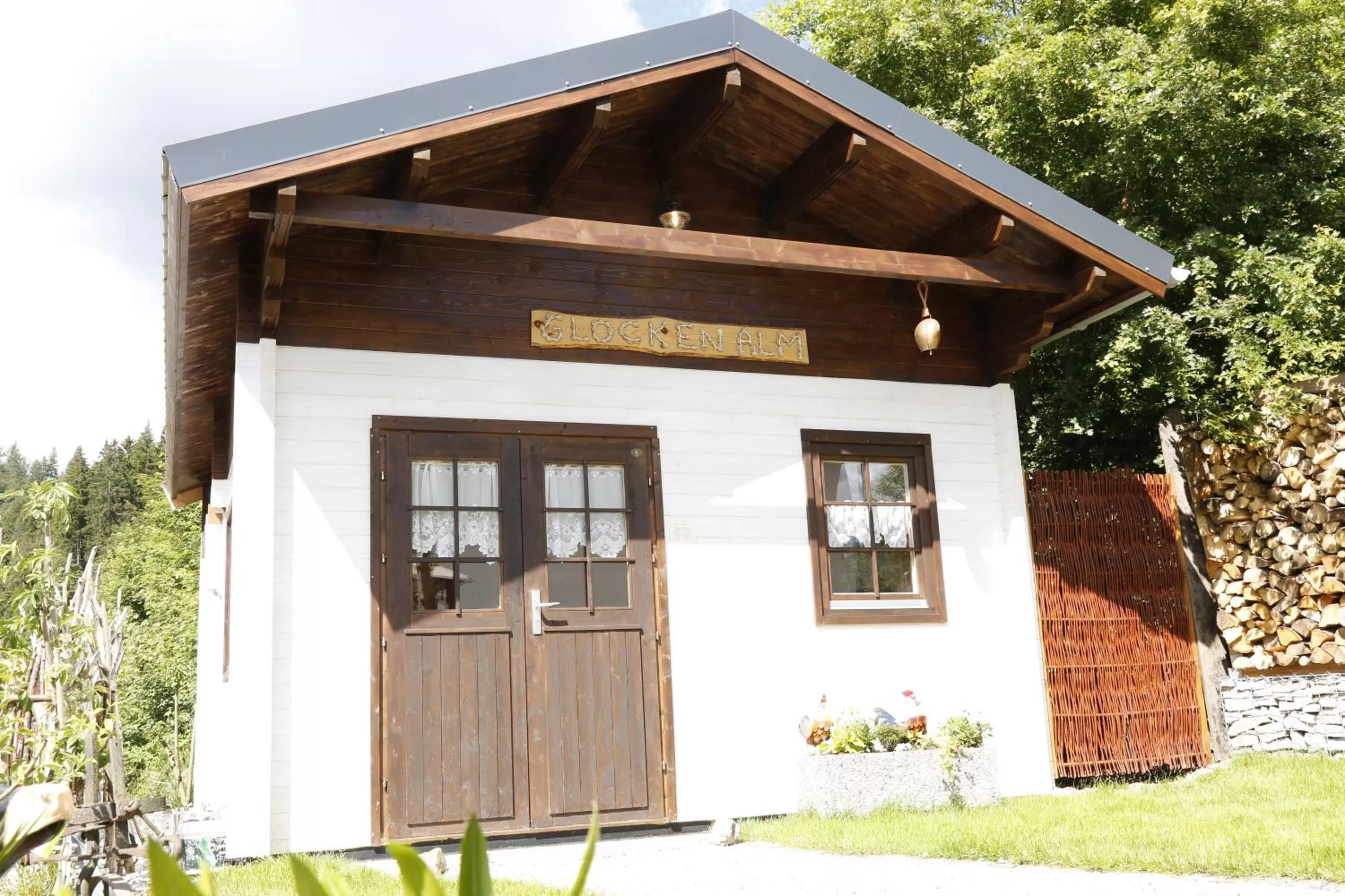 Property building in Hotel Restaurant Brigitte