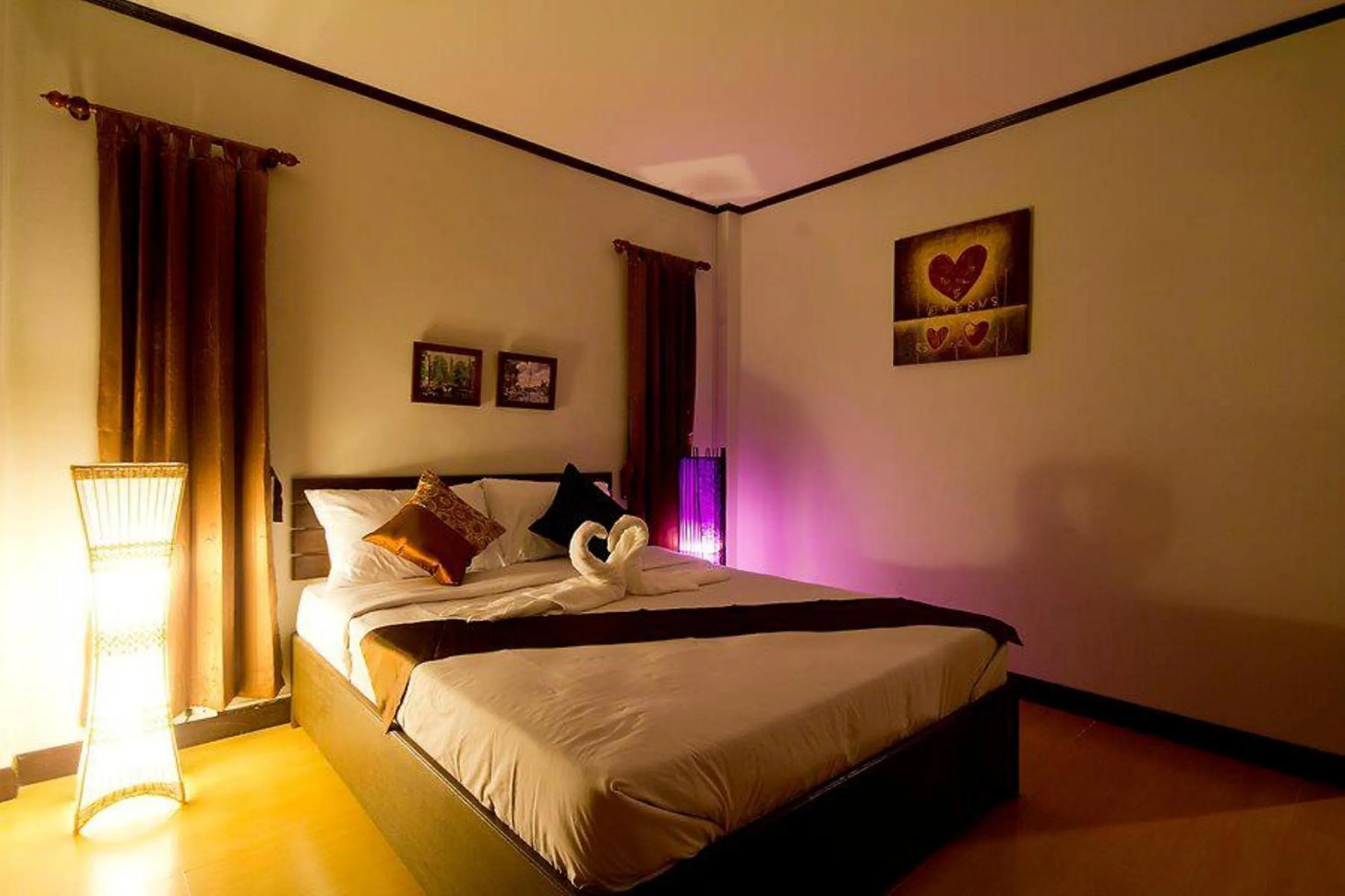 Photo of the whole room, Bed in The Sylvana Pai