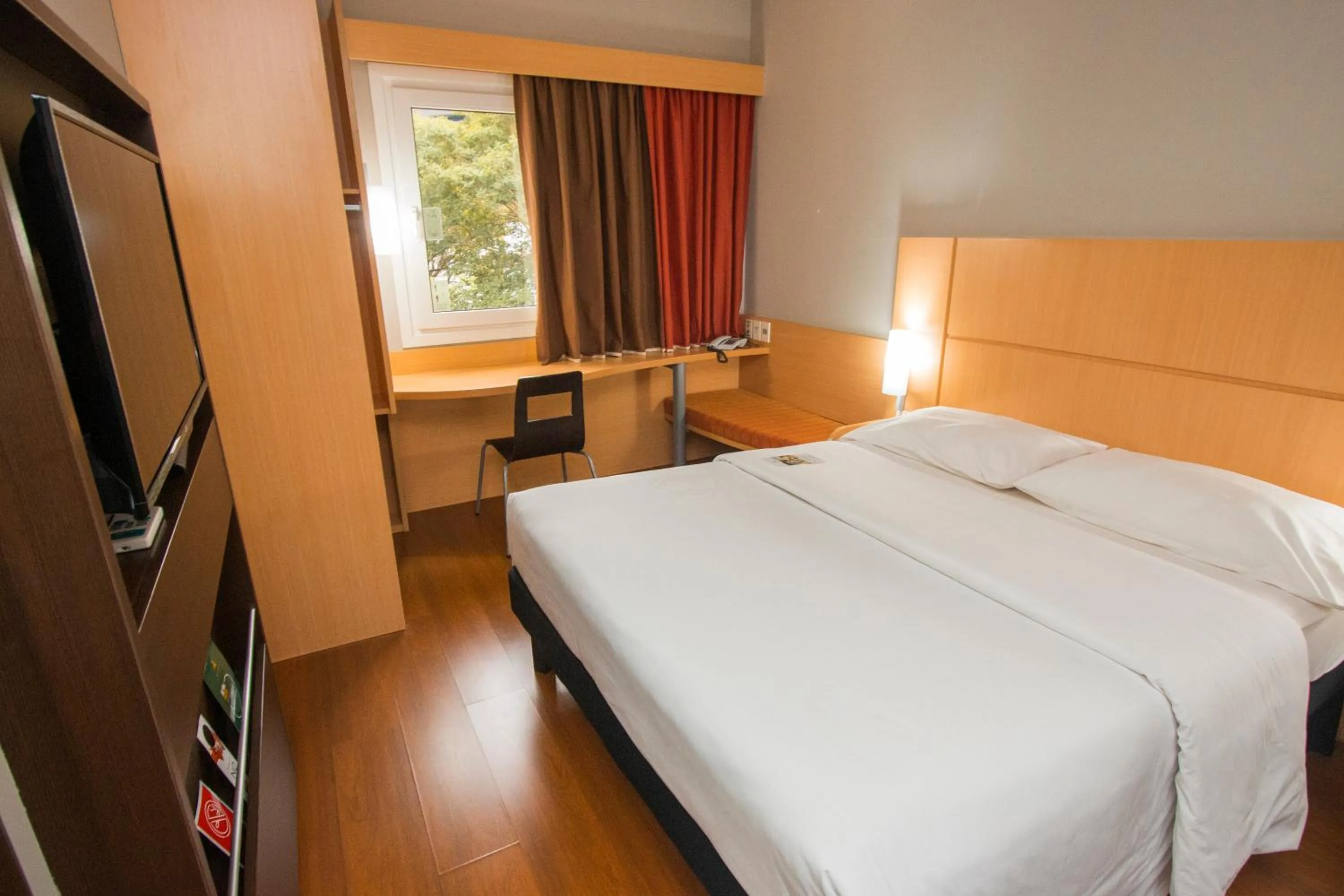 Bed in ibis Asuncion