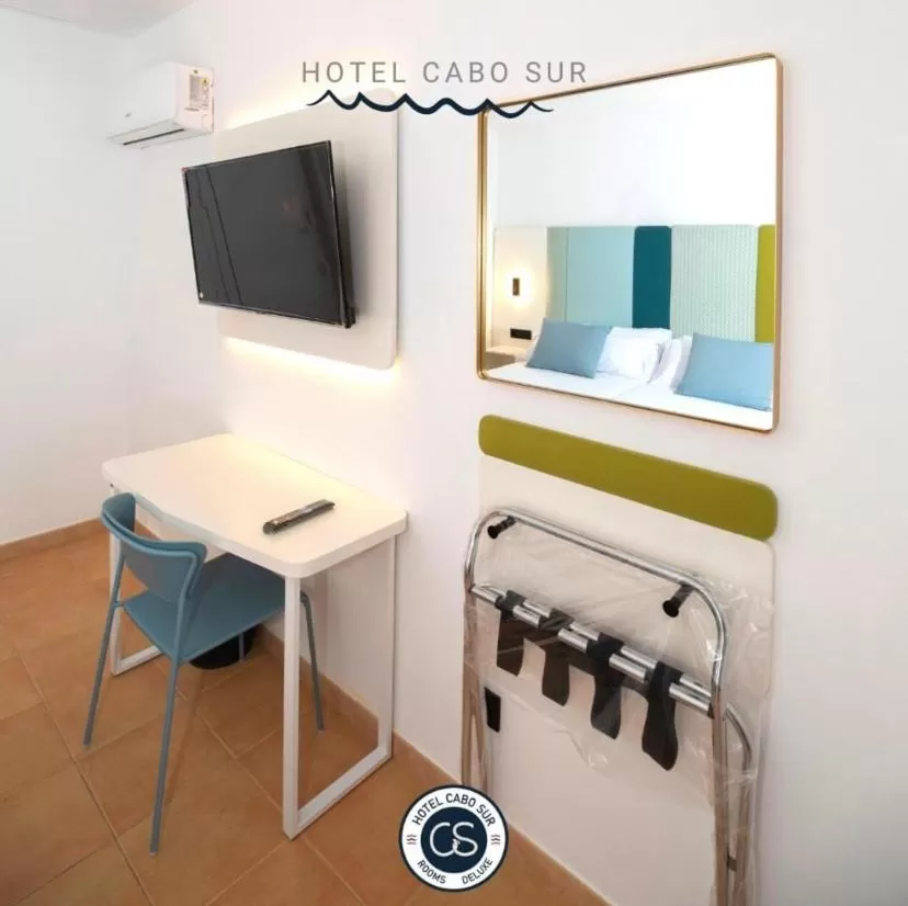 TV/Entertainment Center in HOTEL BOUTIQUE CABO SUR