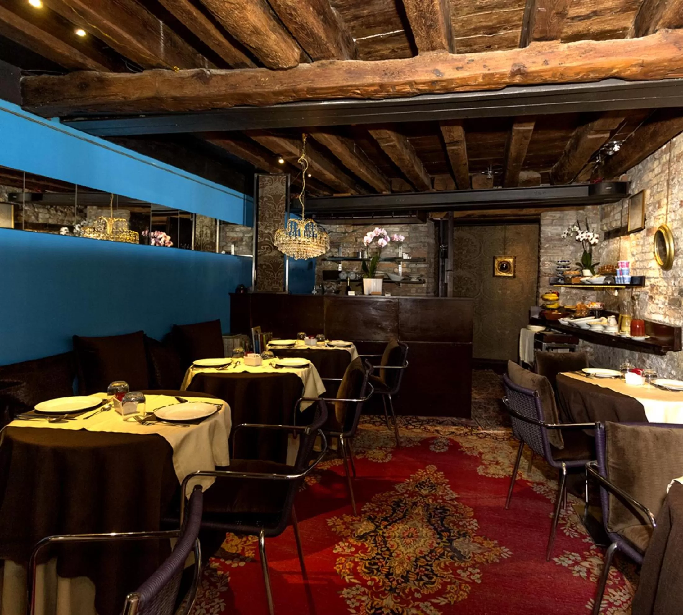 Restaurant/places to eat in Avogaria 5 Rooms