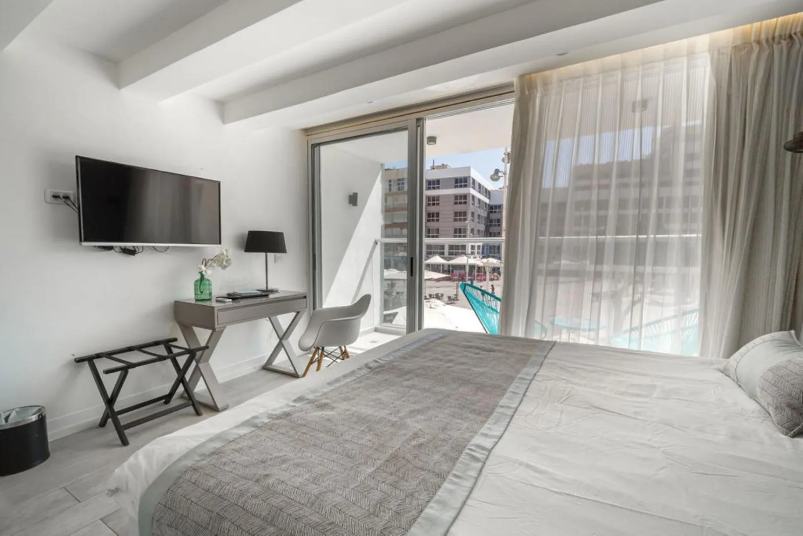 Bed in Kikar Boutique Hotel