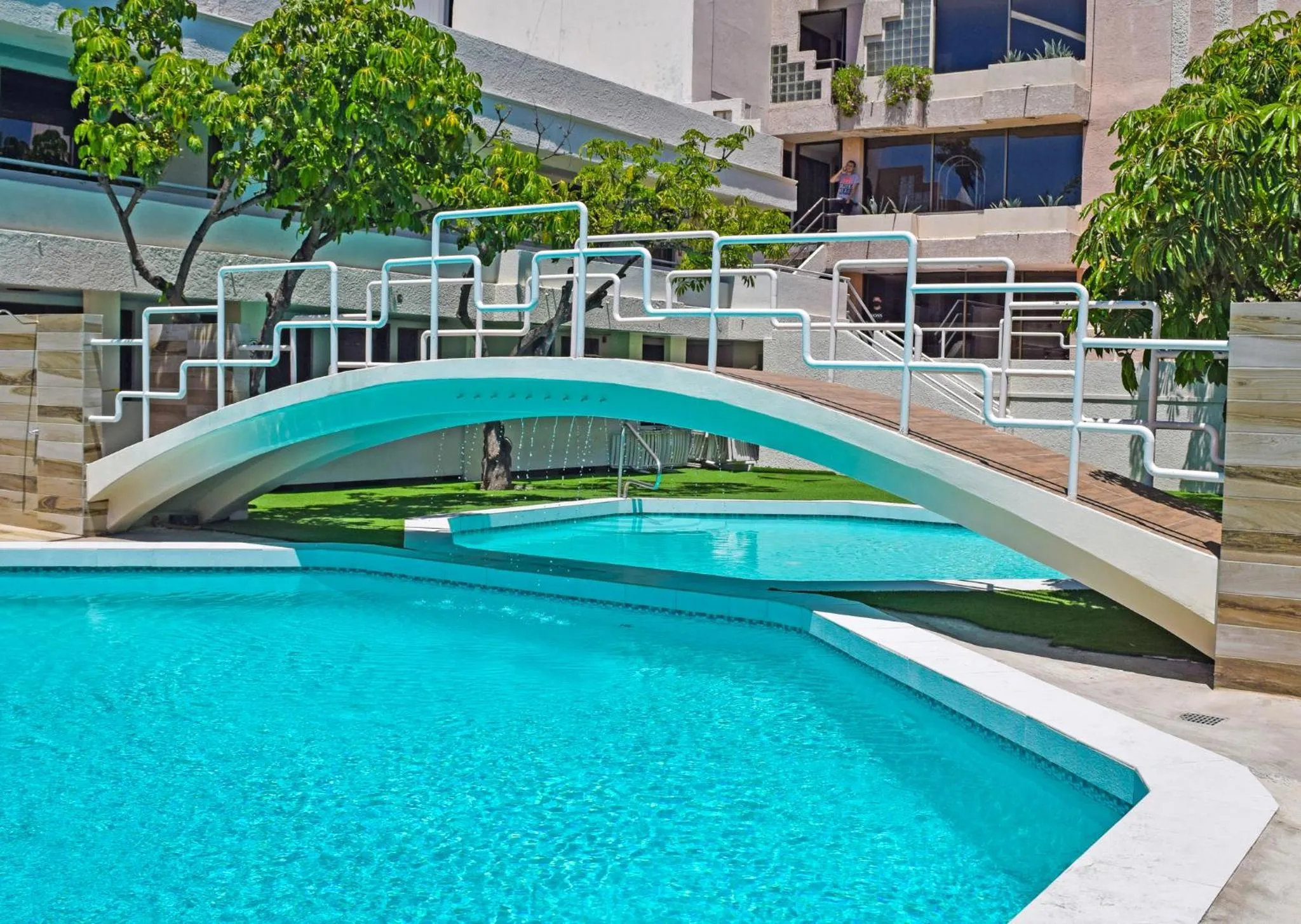 Swimming Pool in Hotel Fiesta Tijuana