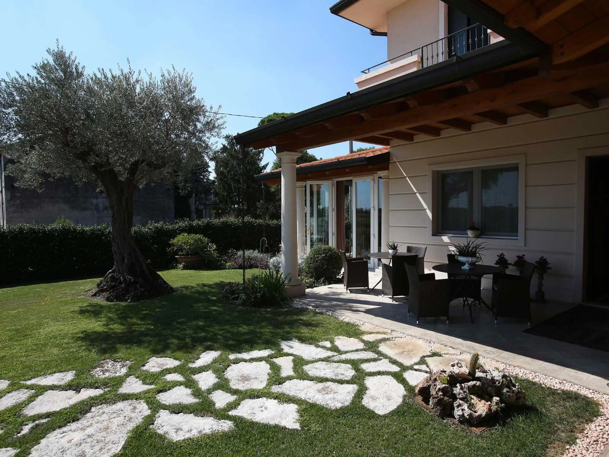 Facade/entrance in Le Muse Hotel