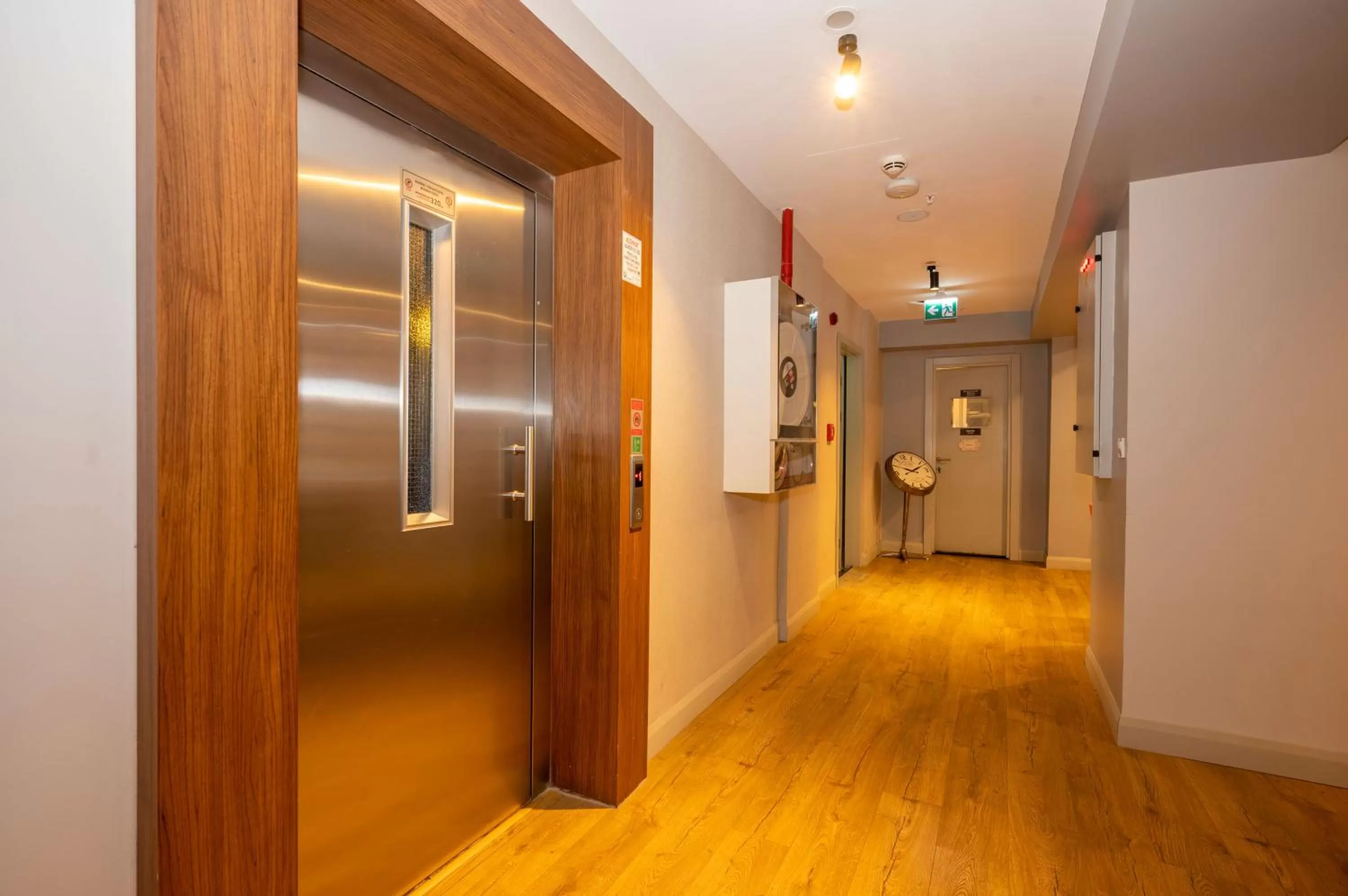 elevator in Juno Hotel Taksim