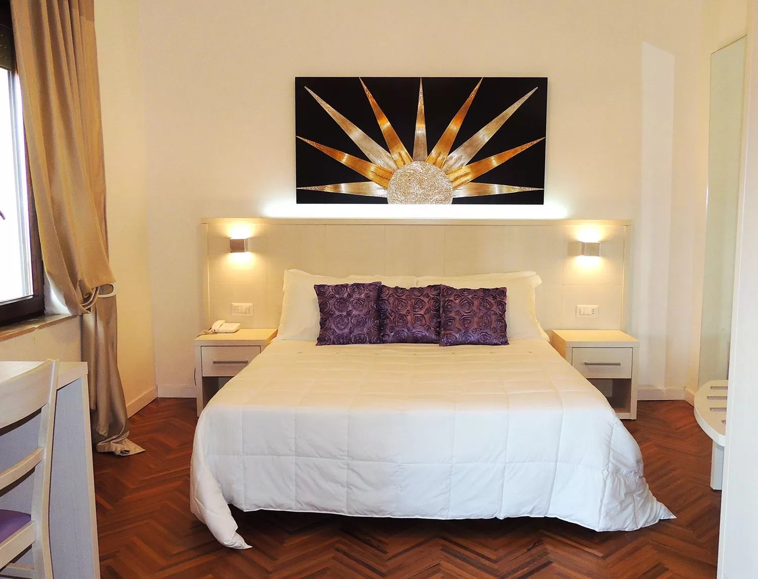 Bed in Hotel Astoria