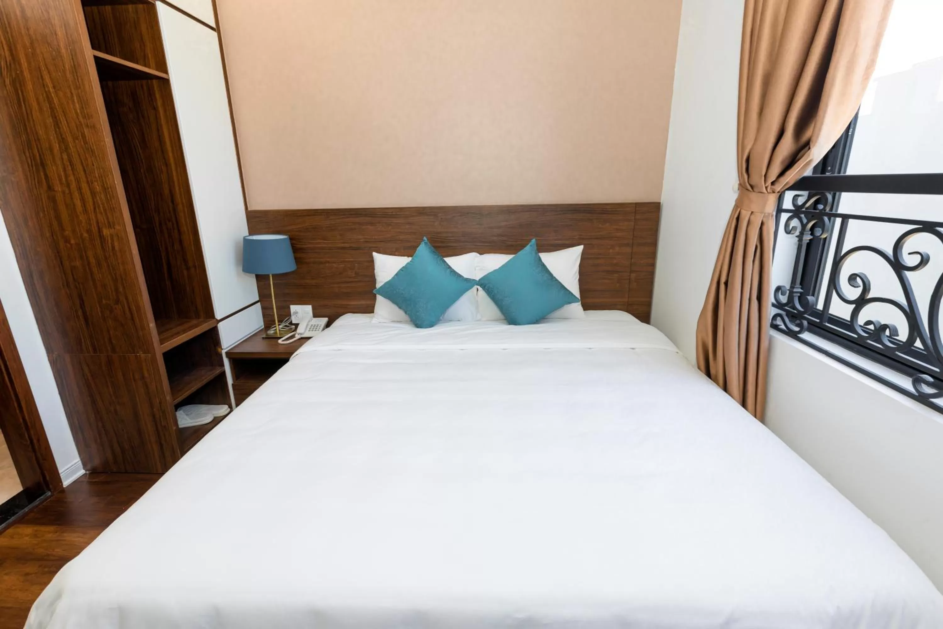 Bedroom in Minh Phong Hotel Ha Long