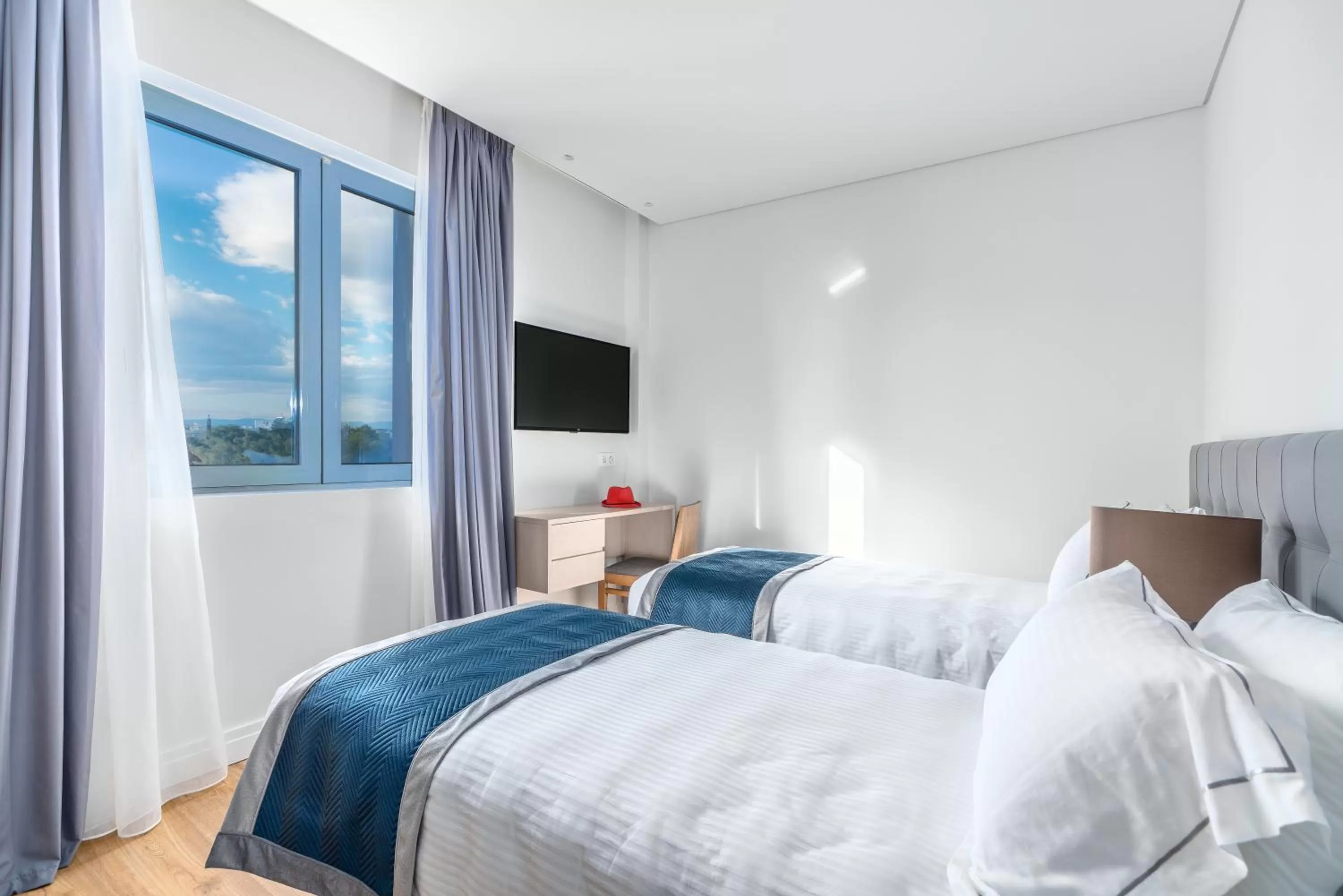 Bedroom, Bed in Glyfada Riviera Hotel