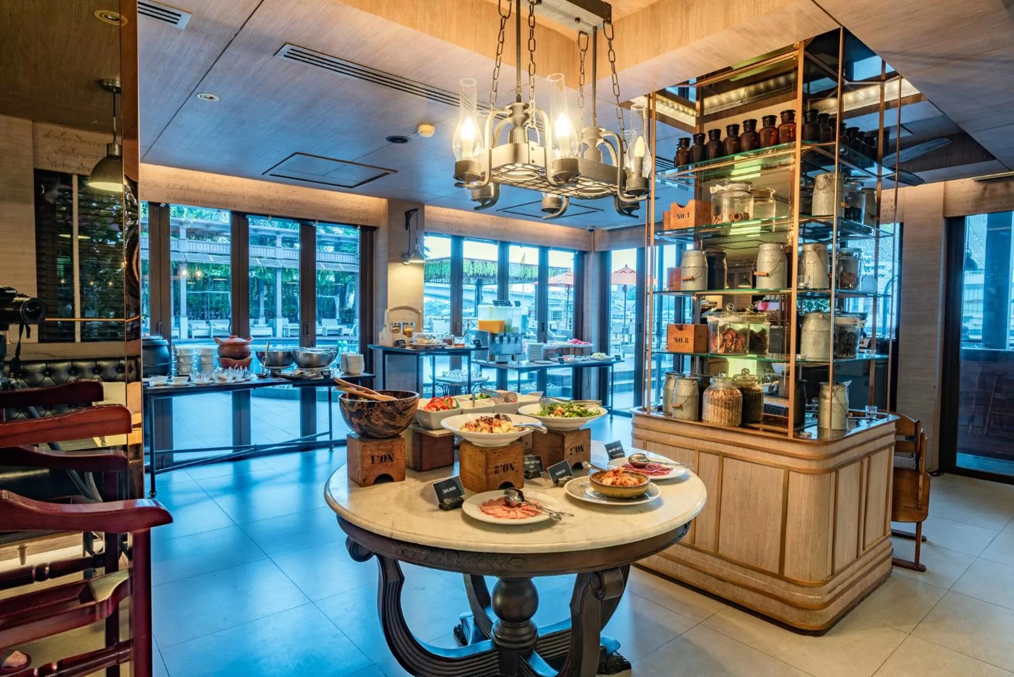 Restaurant/places to eat in Riva Surya Bangkok