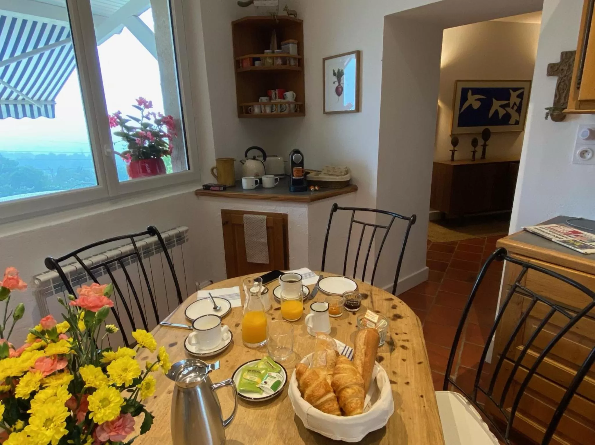 Continental breakfast in Le Prieuré de Saint Pierre