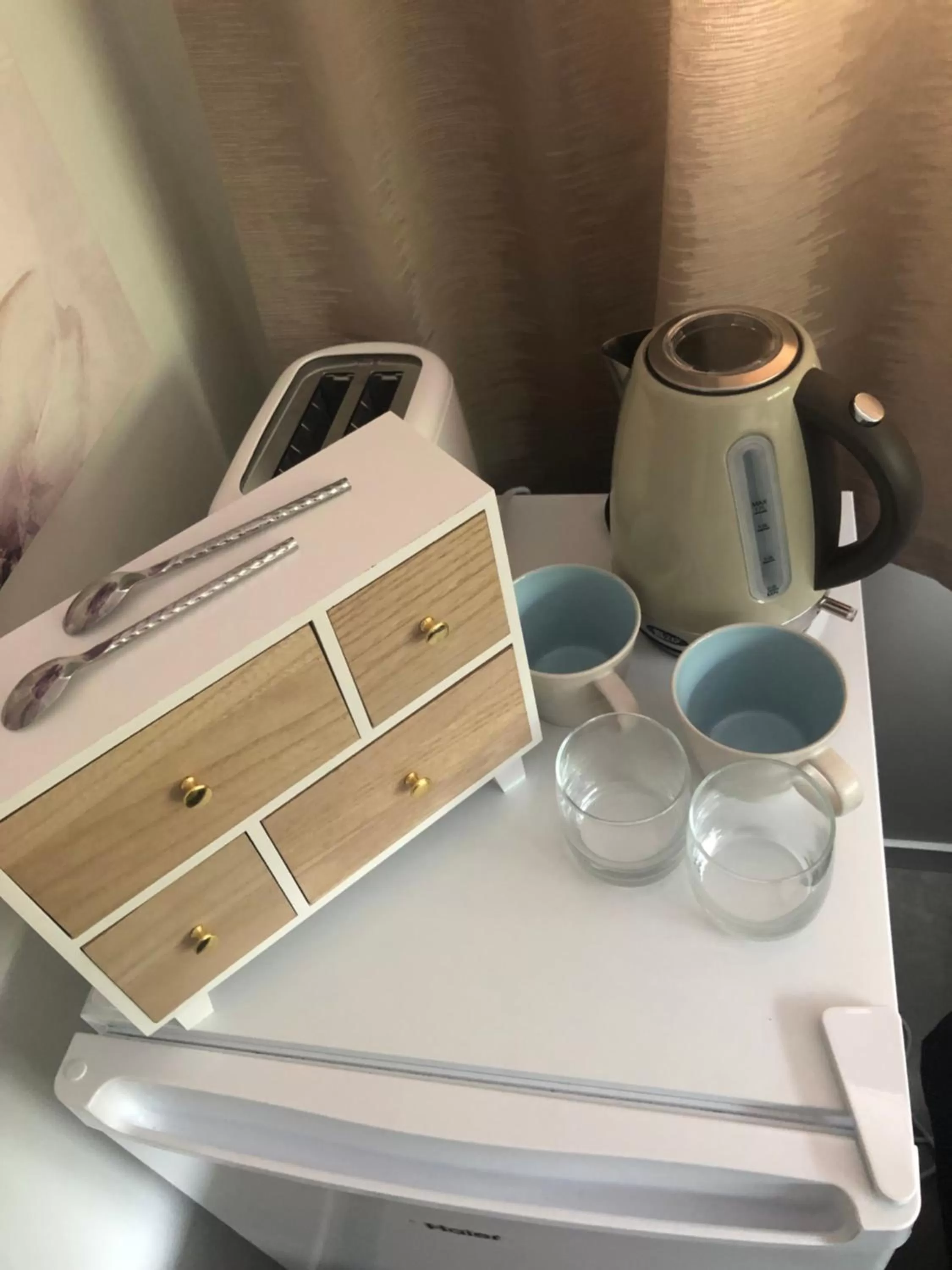 Coffee/tea facilities in Almost Heaven BNB