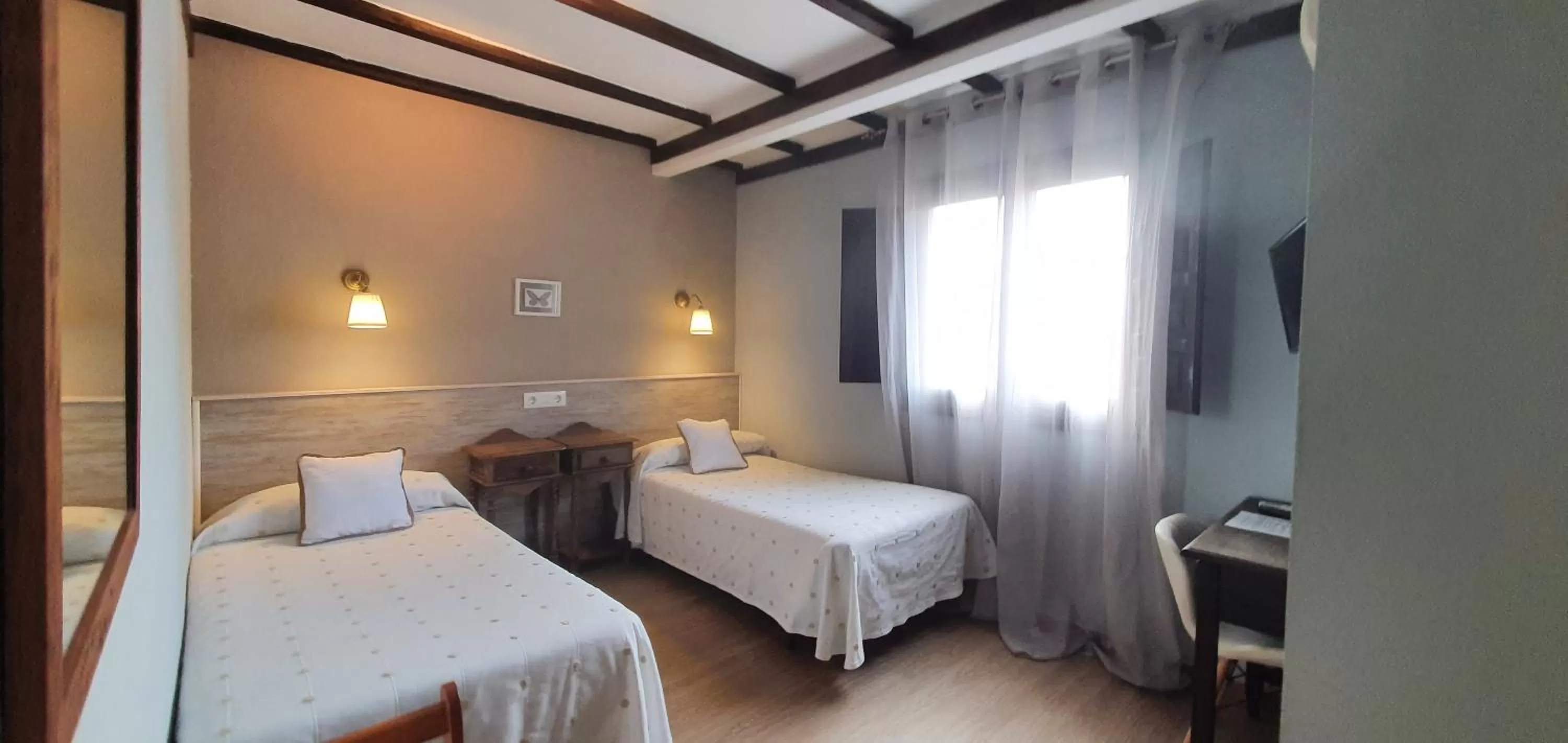 Bed in Hotel Judería Valle del Jerte