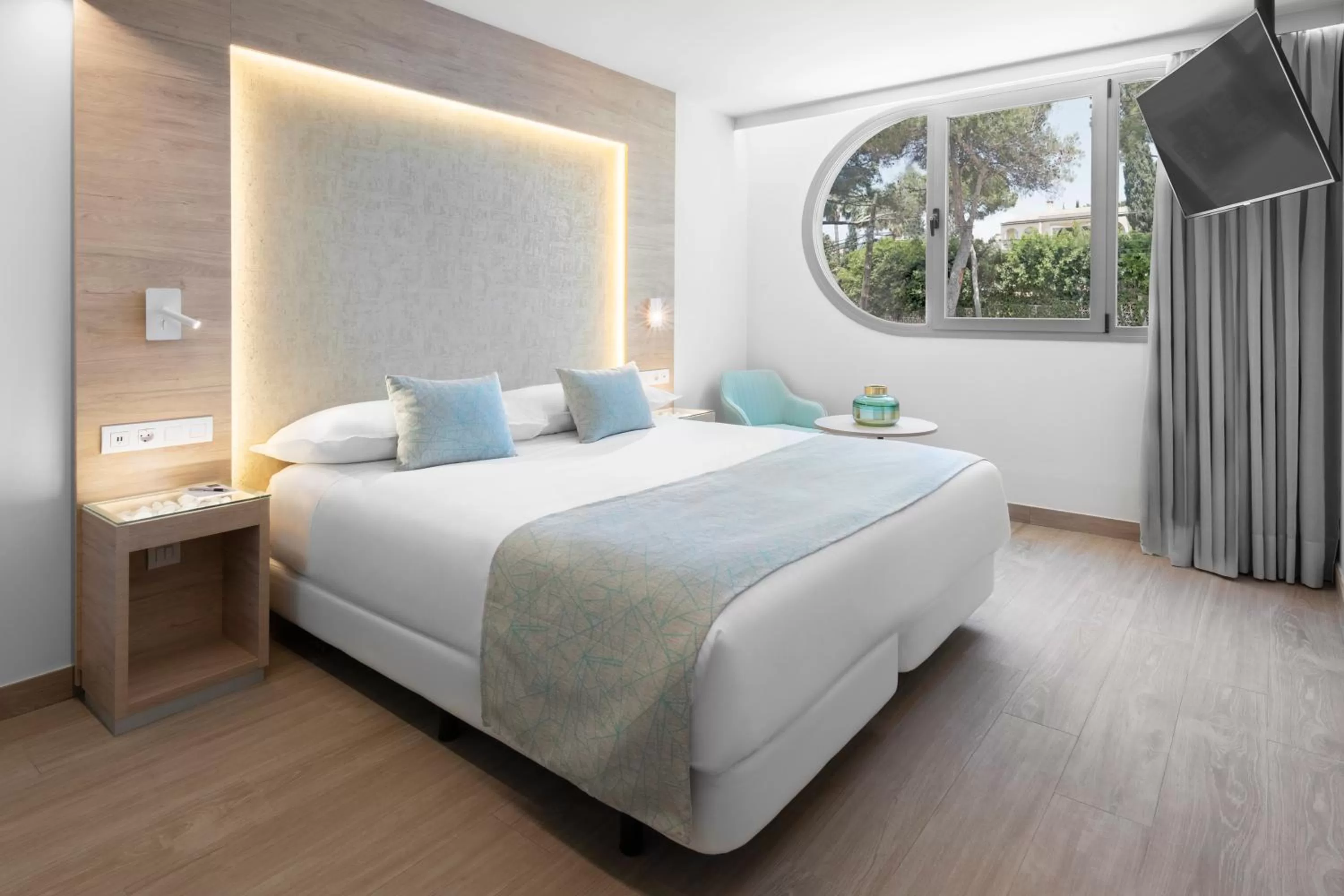 Bed in Elba Sunset Mallorca Thalasso Spa