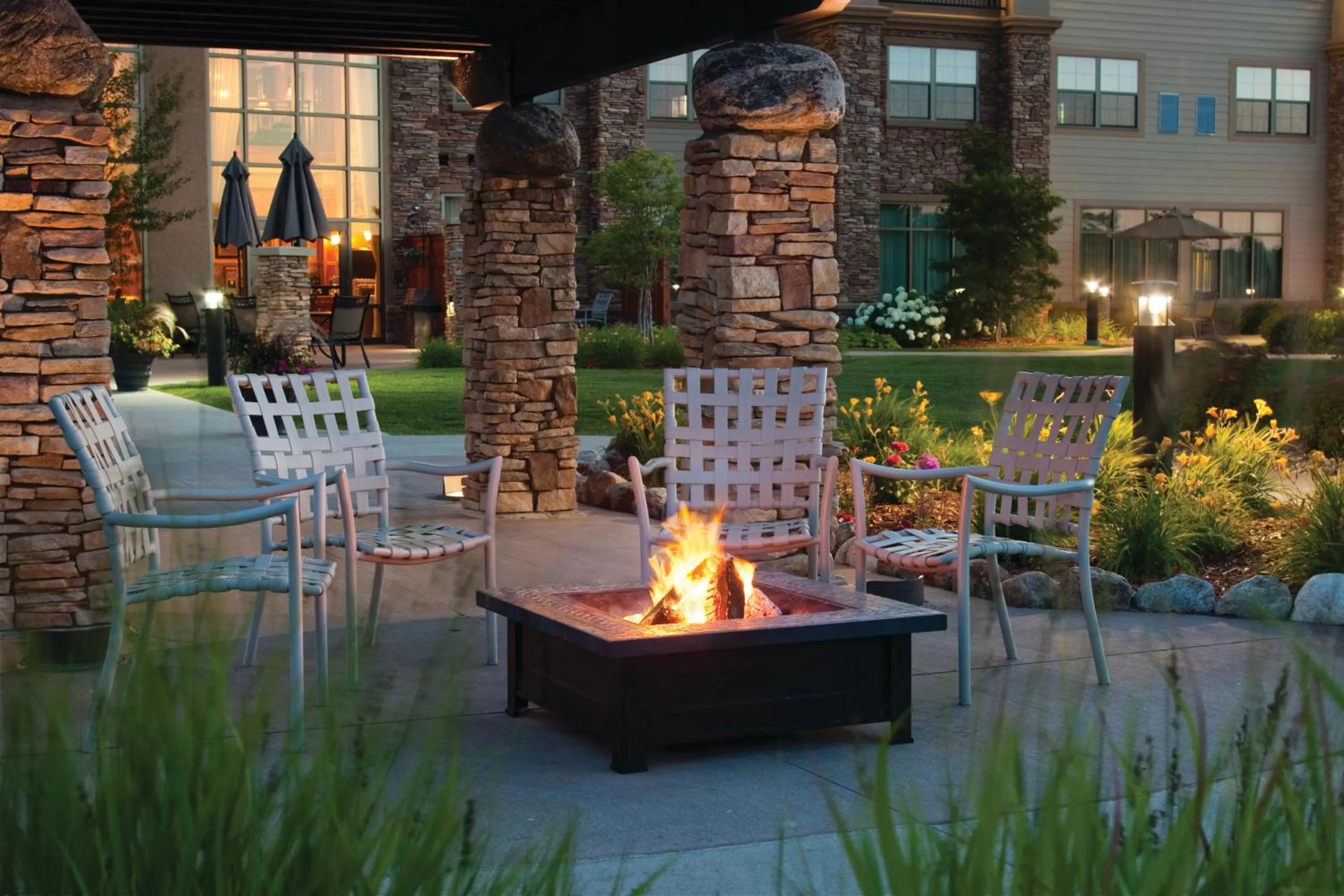 Garden in ClubHouse Hotel Sioux Falls