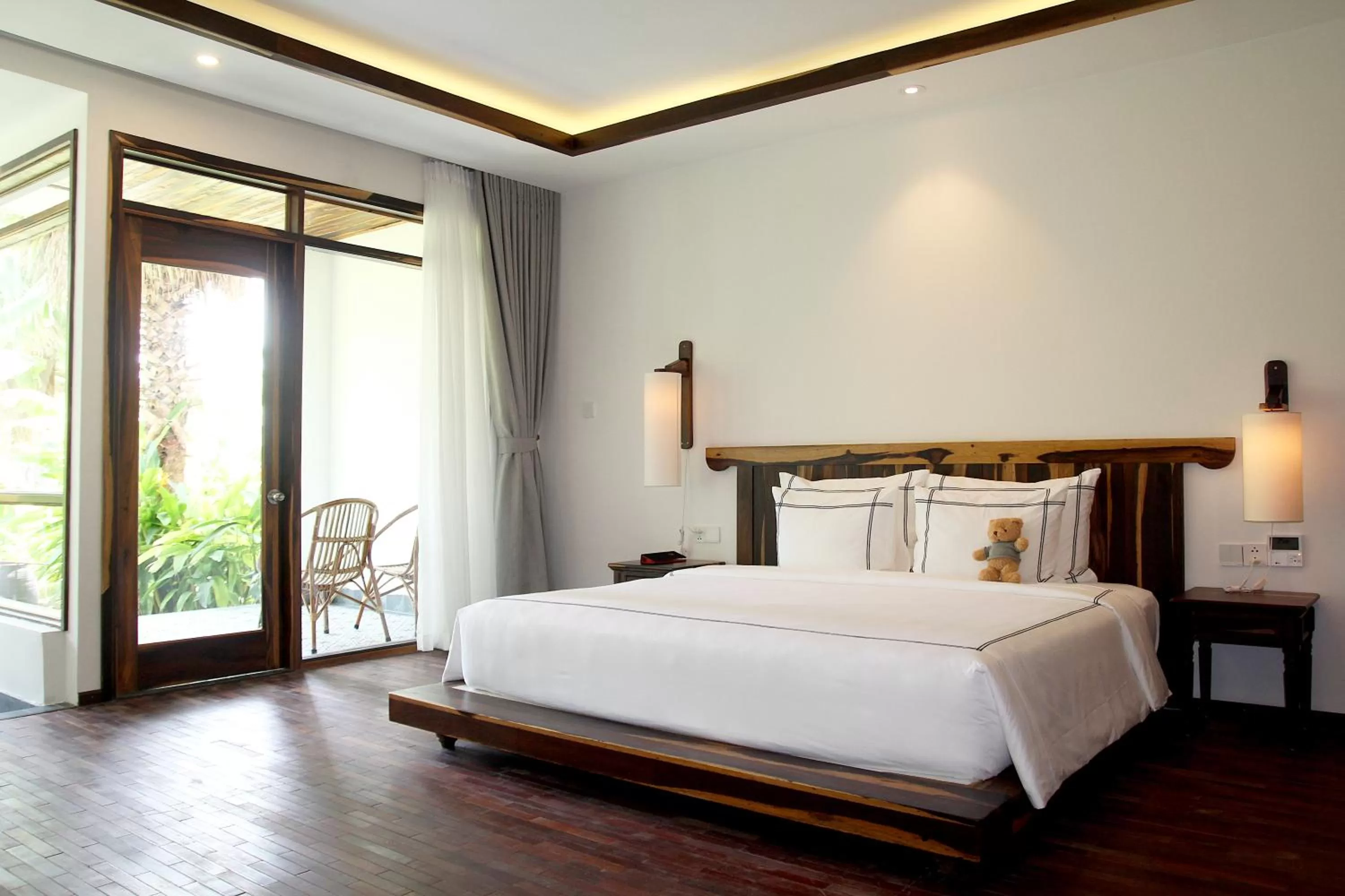 Bed in Alibu Resort Nha Trang