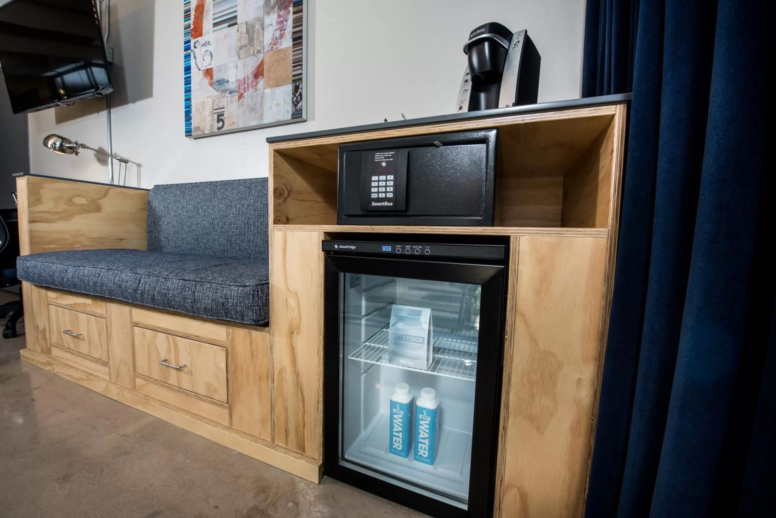 Coffee/tea facilities in Found Re Phoenix