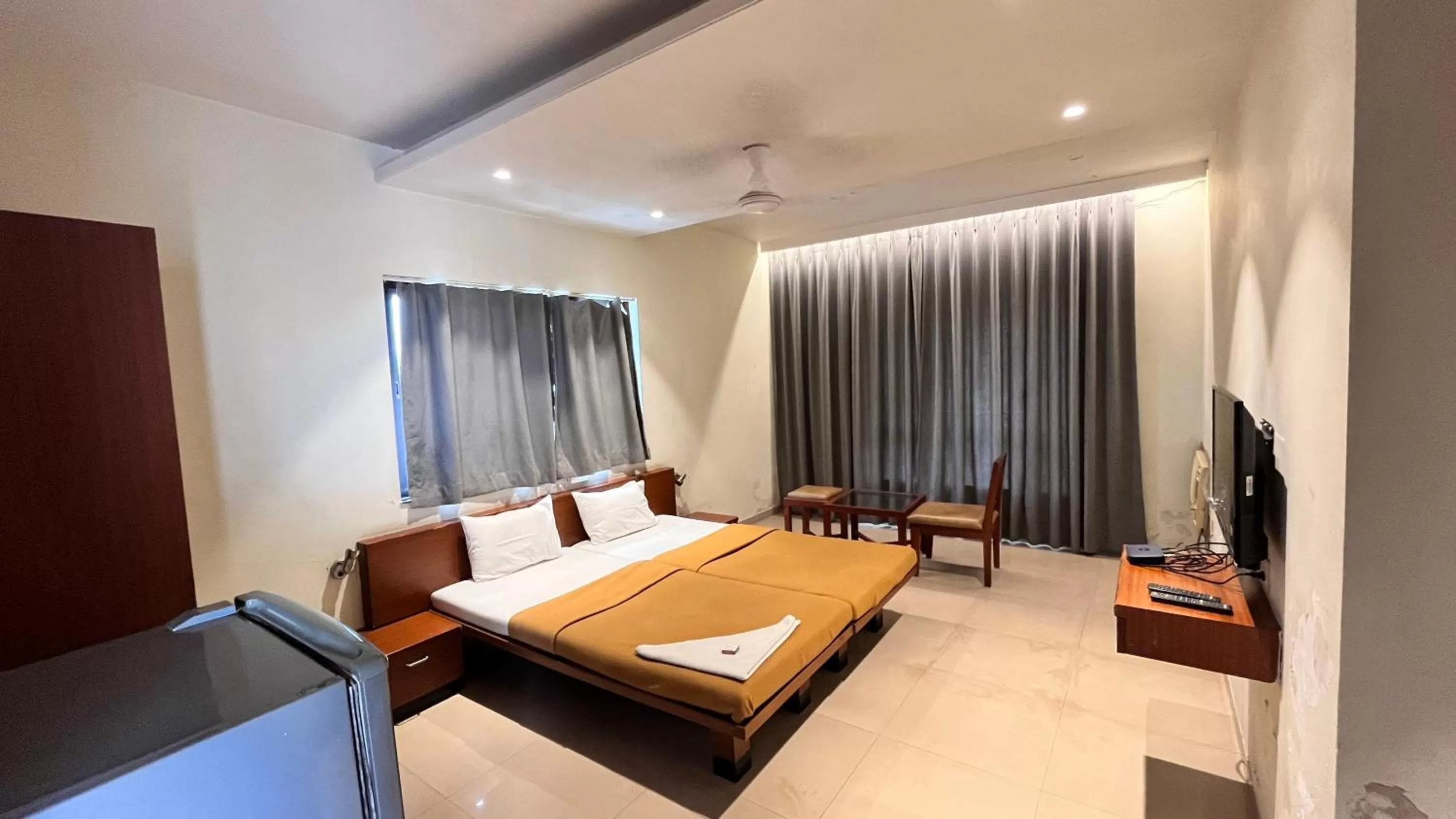 Hotel Sumanchandra Suites