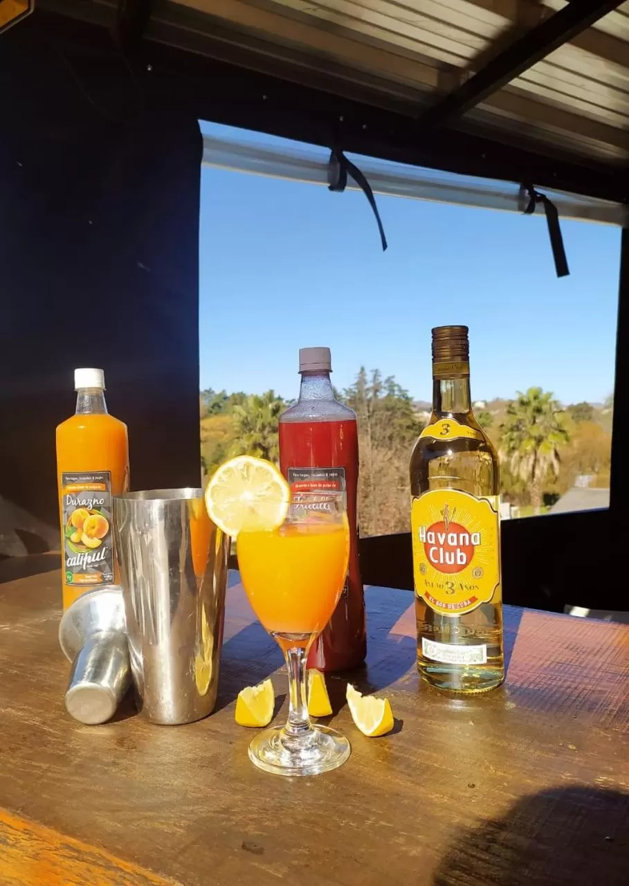 Food and drinks in Capri Hotel y Cabañas by CPH