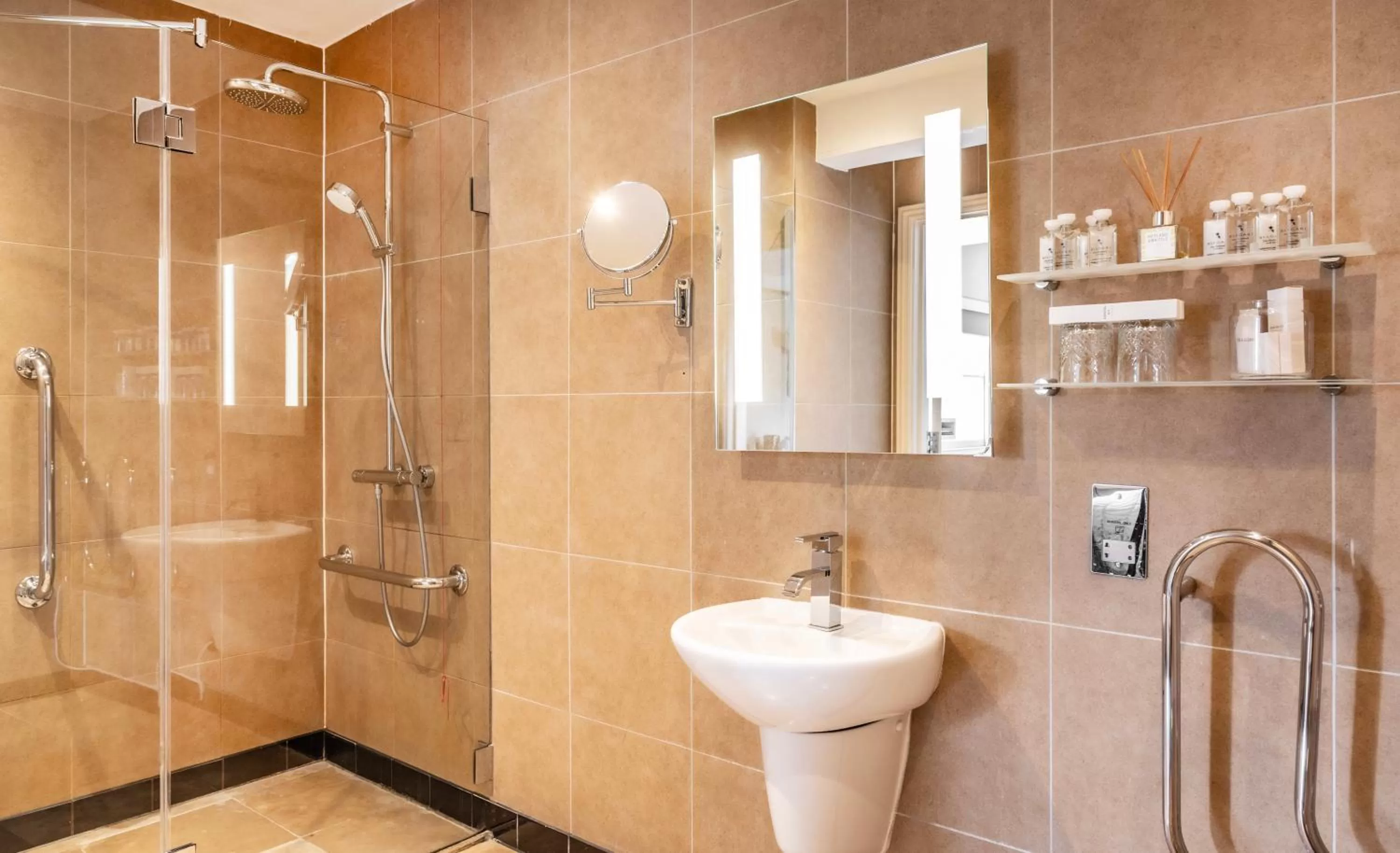 Shower, Bathroom in York & Albany