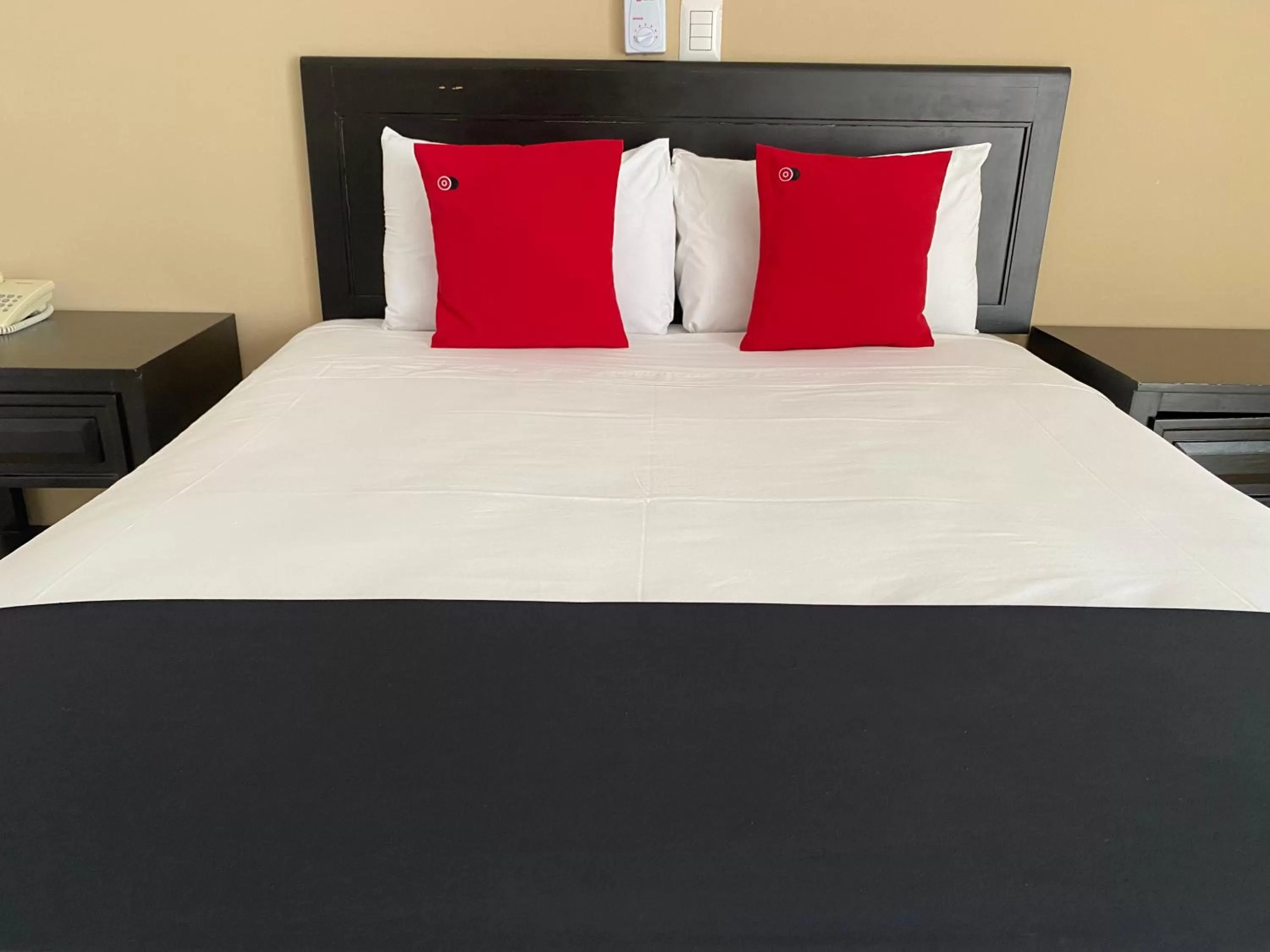 Bed in Hotel Siglo 21 Merida