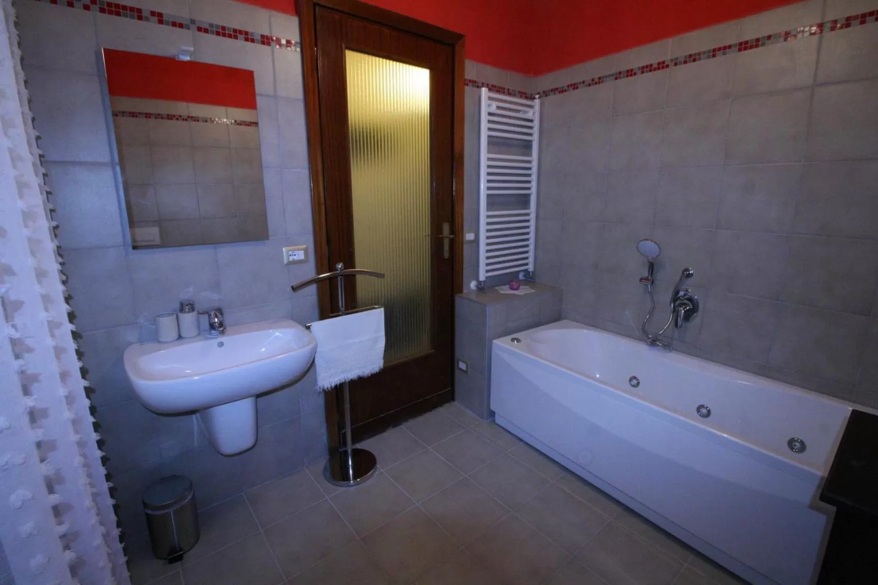 Bathroom in Marco Tullio Cicerone