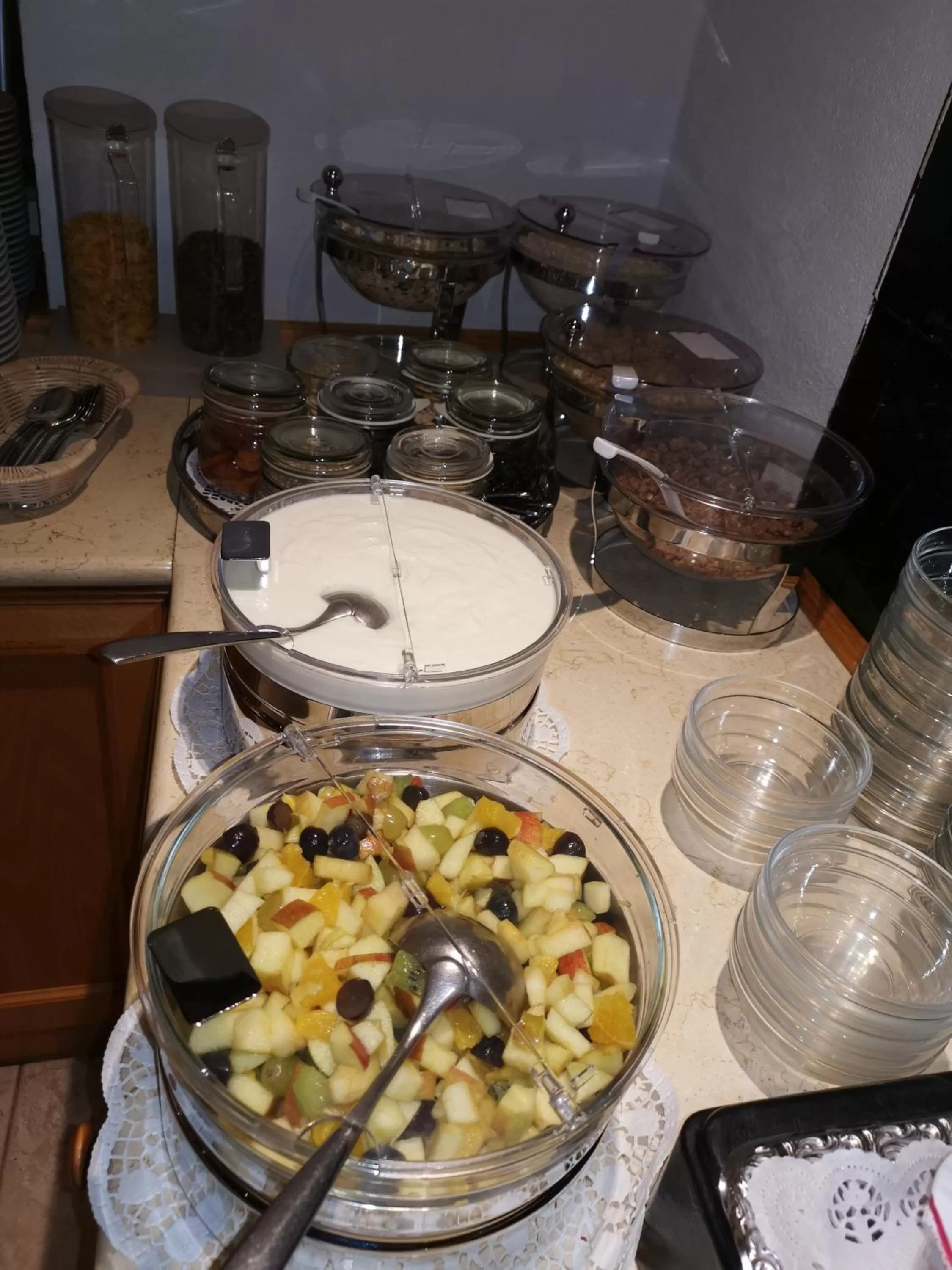 Restaurant/places to eat in Airport Hotel Filder Post